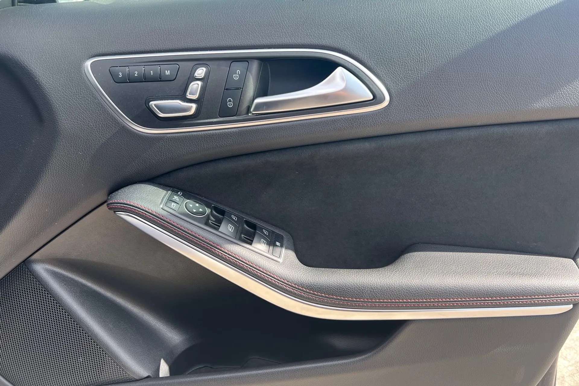 2017 MERCEDES-BENZ A CLASS 2017 MERCEDES-BENZ A CLASS