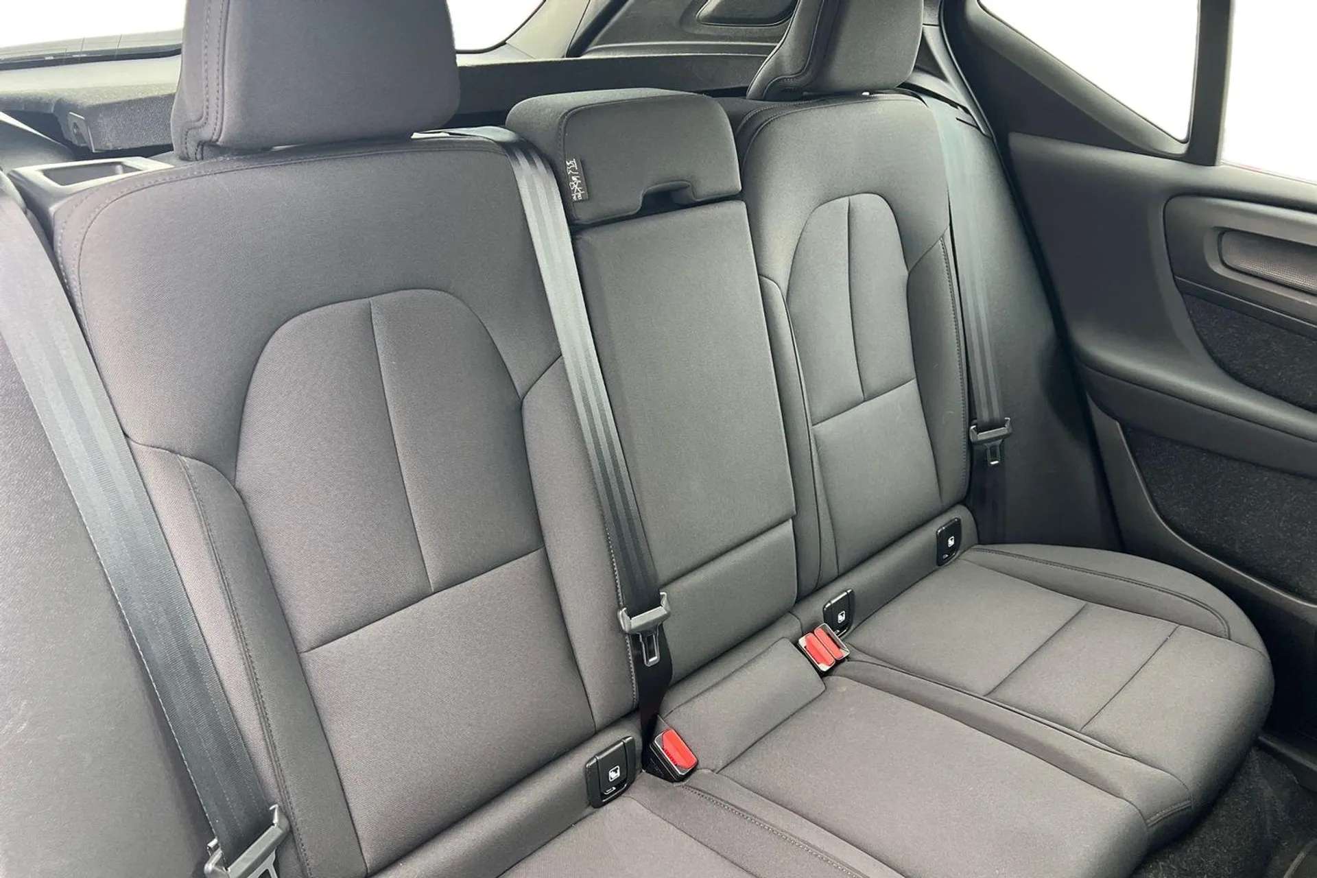 2021 VOLVO XC40 2021 VOLVO XC40