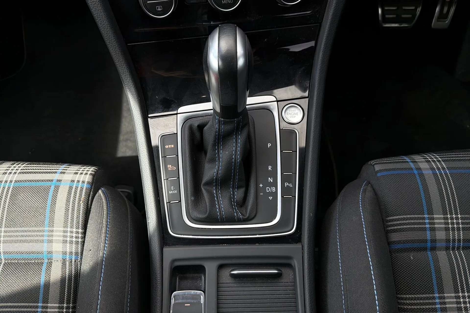 2020 VOLKSWAGEN GOLF 2020 VOLKSWAGEN GOLF
