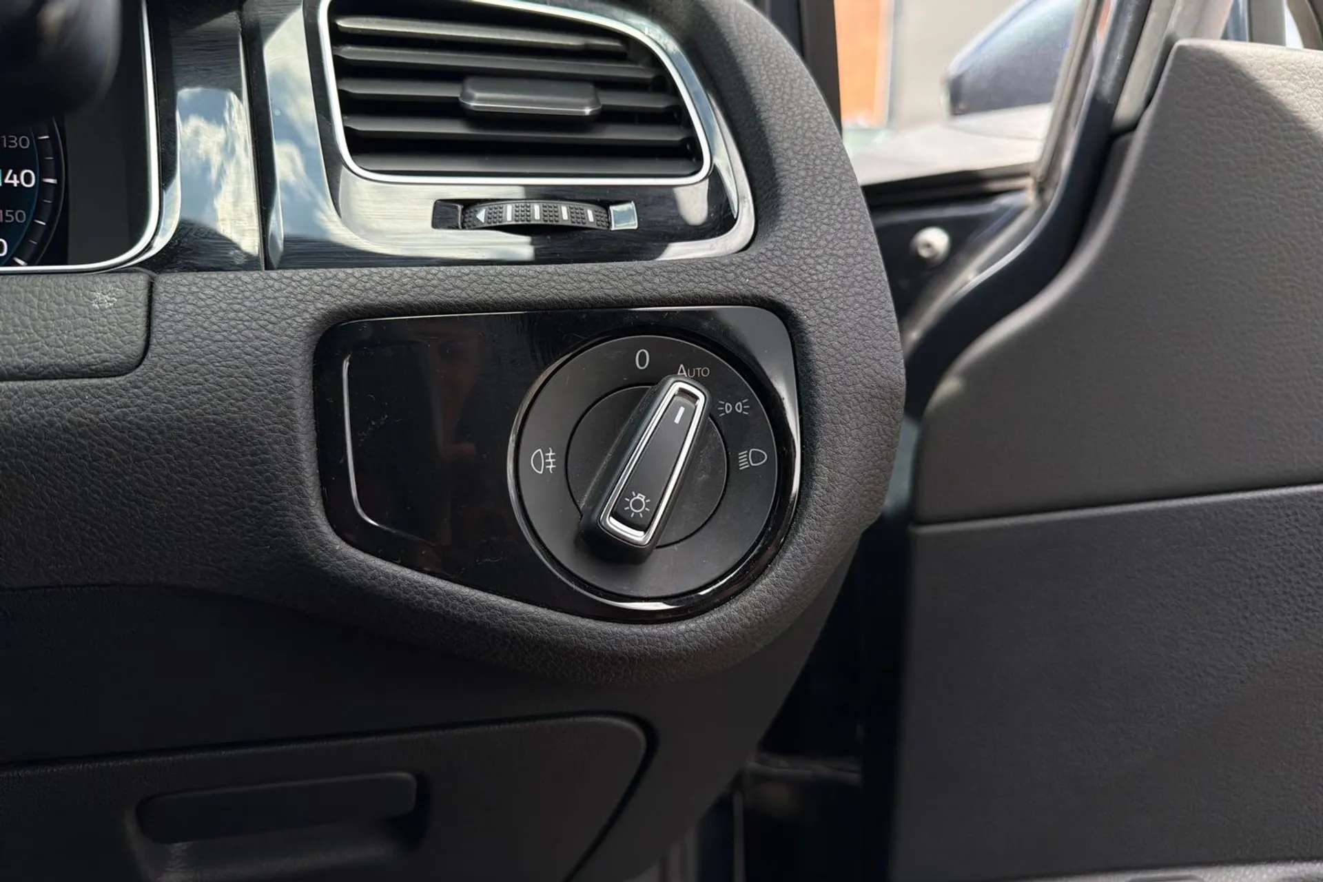 2020 VOLKSWAGEN GOLF 2020 VOLKSWAGEN GOLF