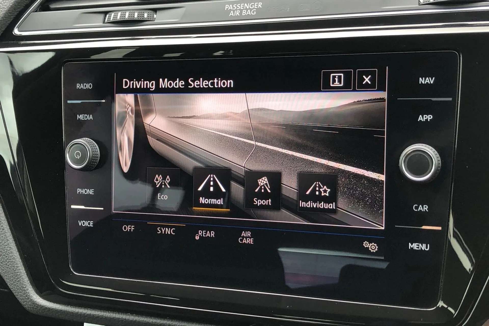 2020 VOLKSWAGEN TOURAN 2020 VOLKSWAGEN TOURAN