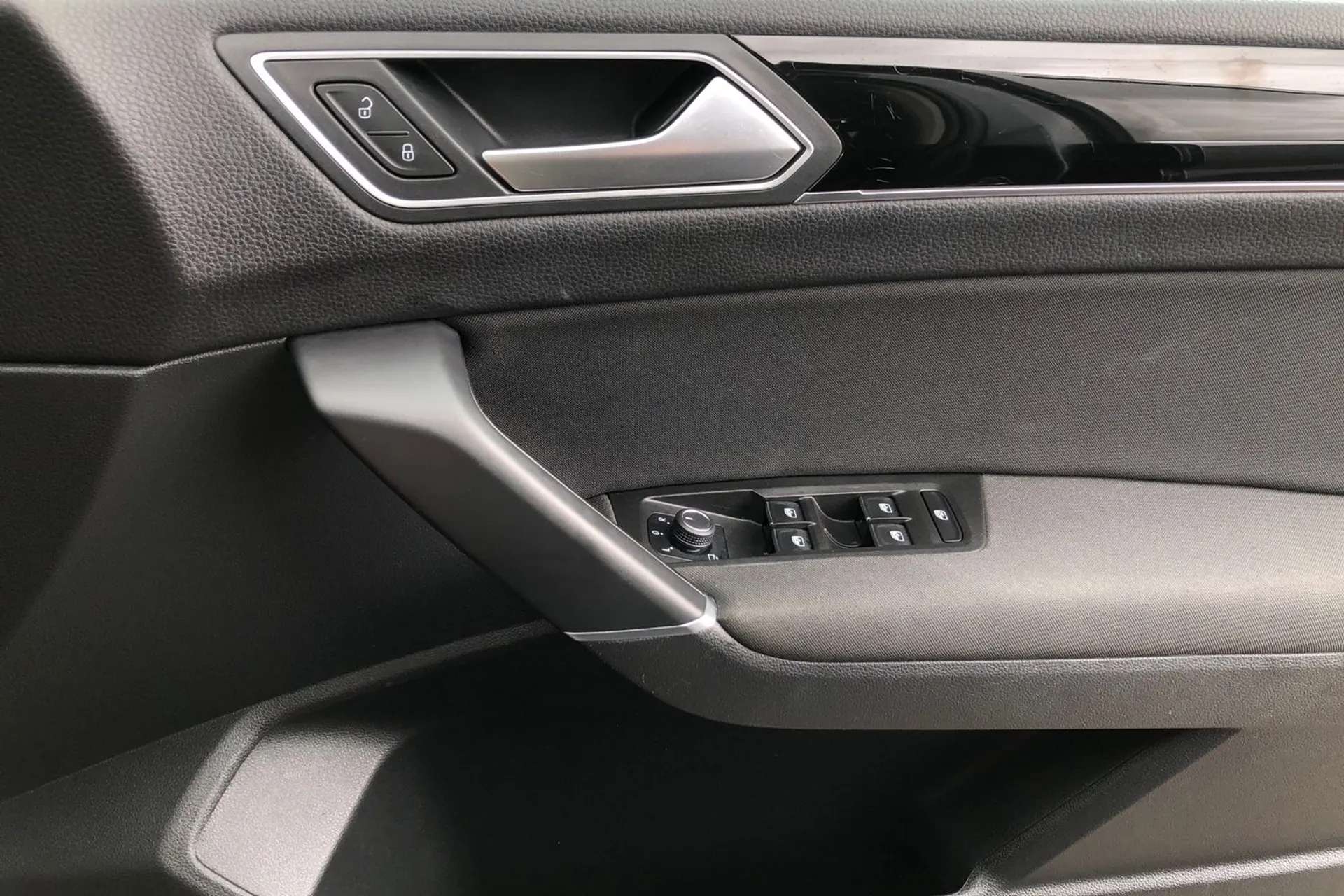 2020 VOLKSWAGEN TOURAN 2020 VOLKSWAGEN TOURAN