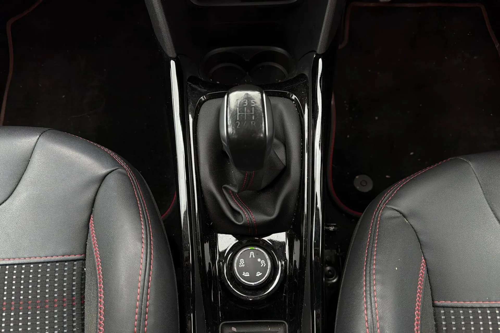 2016 PEUGEOT 2008 2016 PEUGEOT 2008