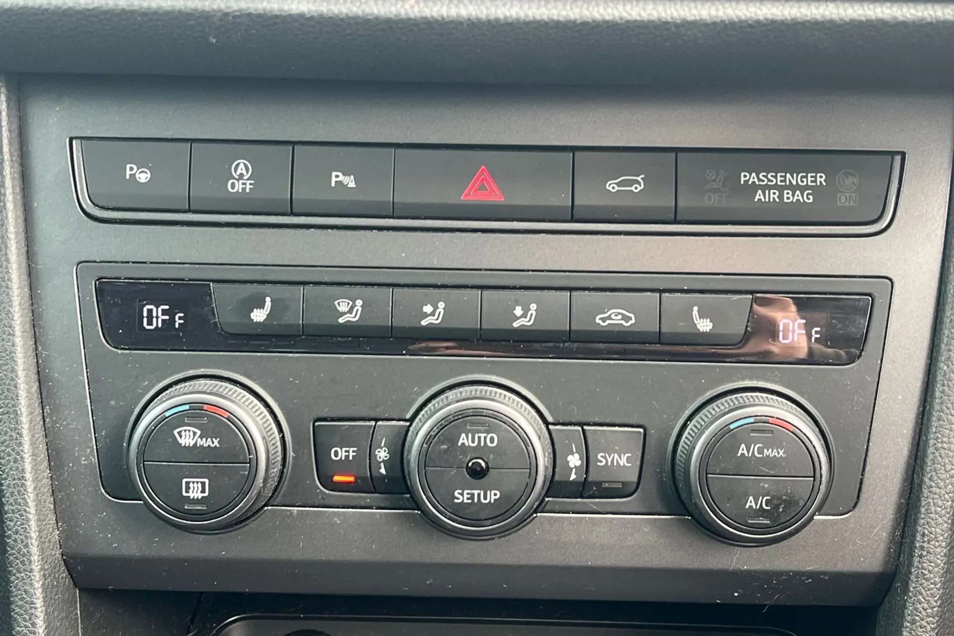 2023 CUPRA ATECA 2023 CUPRA ATECA