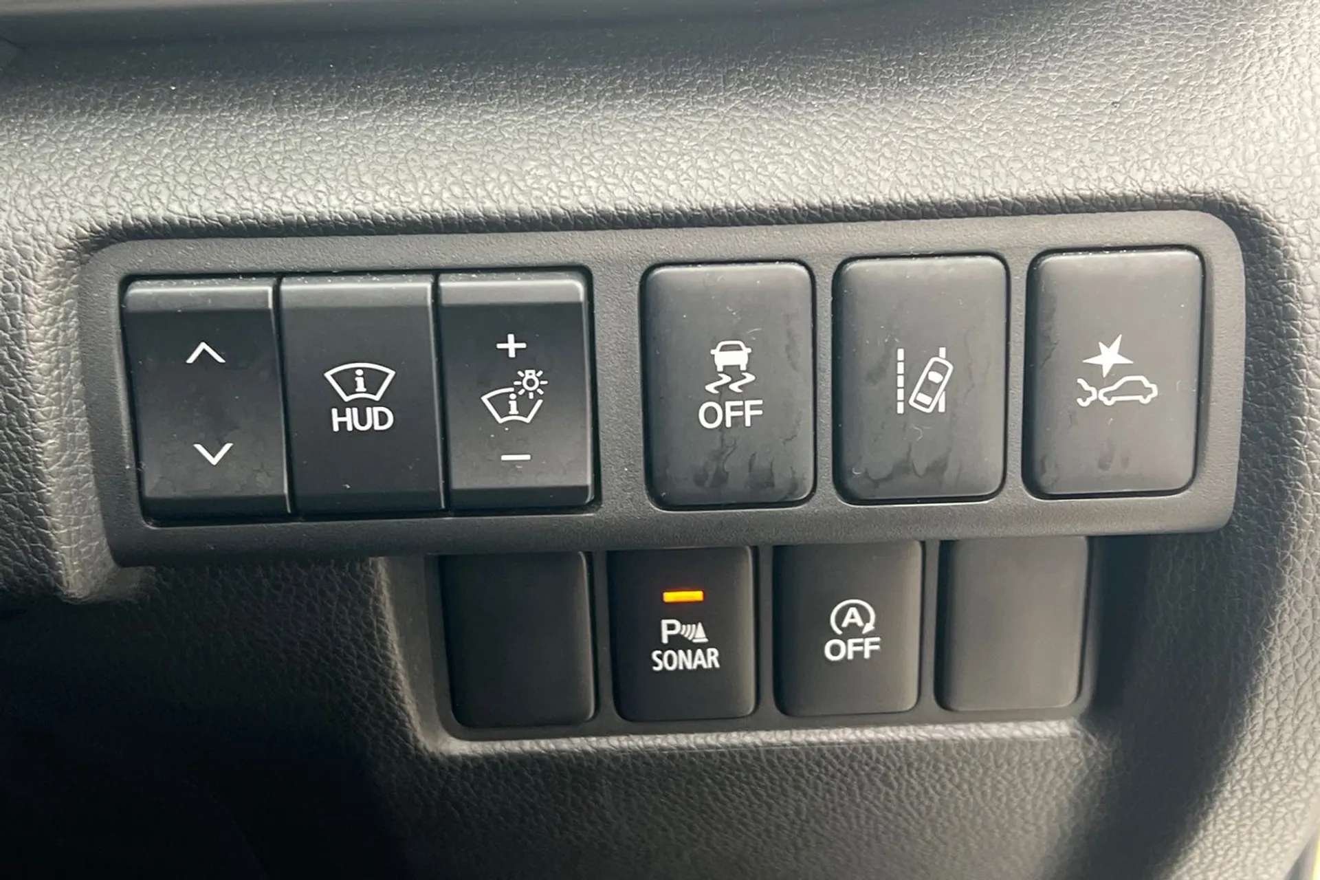 2018 MITSUBISHI ECLIPSE CROSS 2018 MITSUBISHI ECLIPSE CROSS