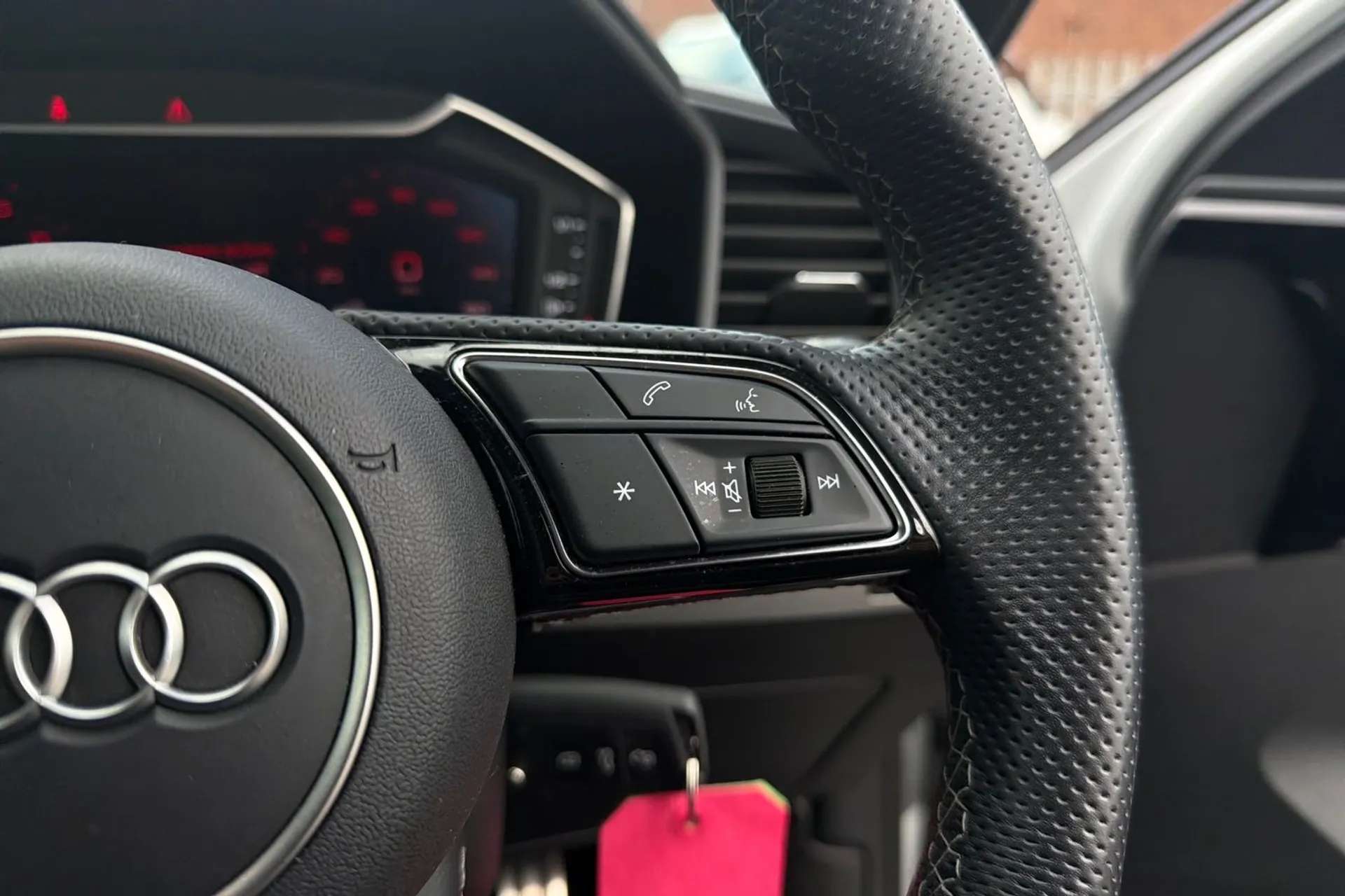 2021 AUDI A1 2021 AUDI A1