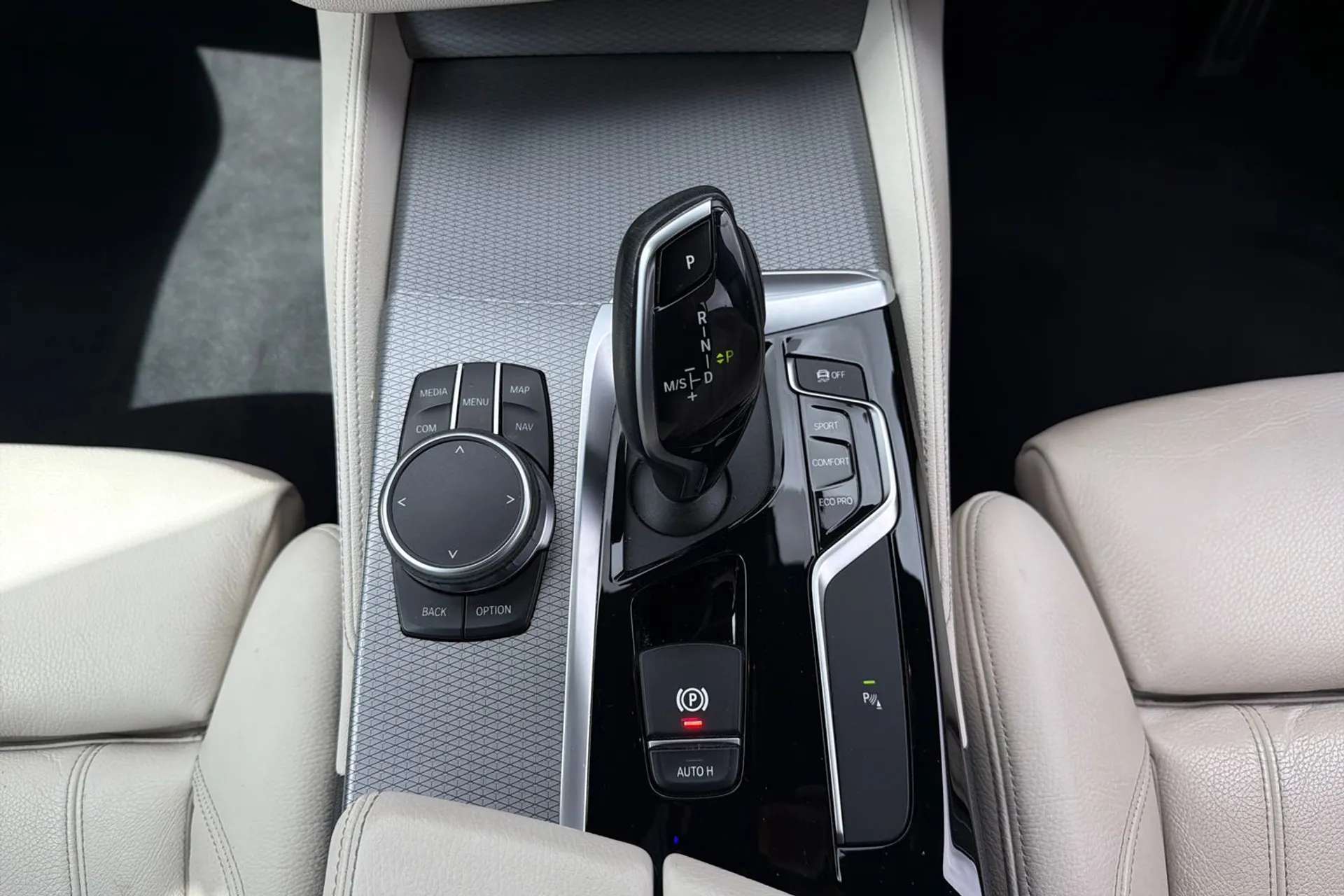 2019 BMW 5 SERIES 2019 BMW 5 SERIES