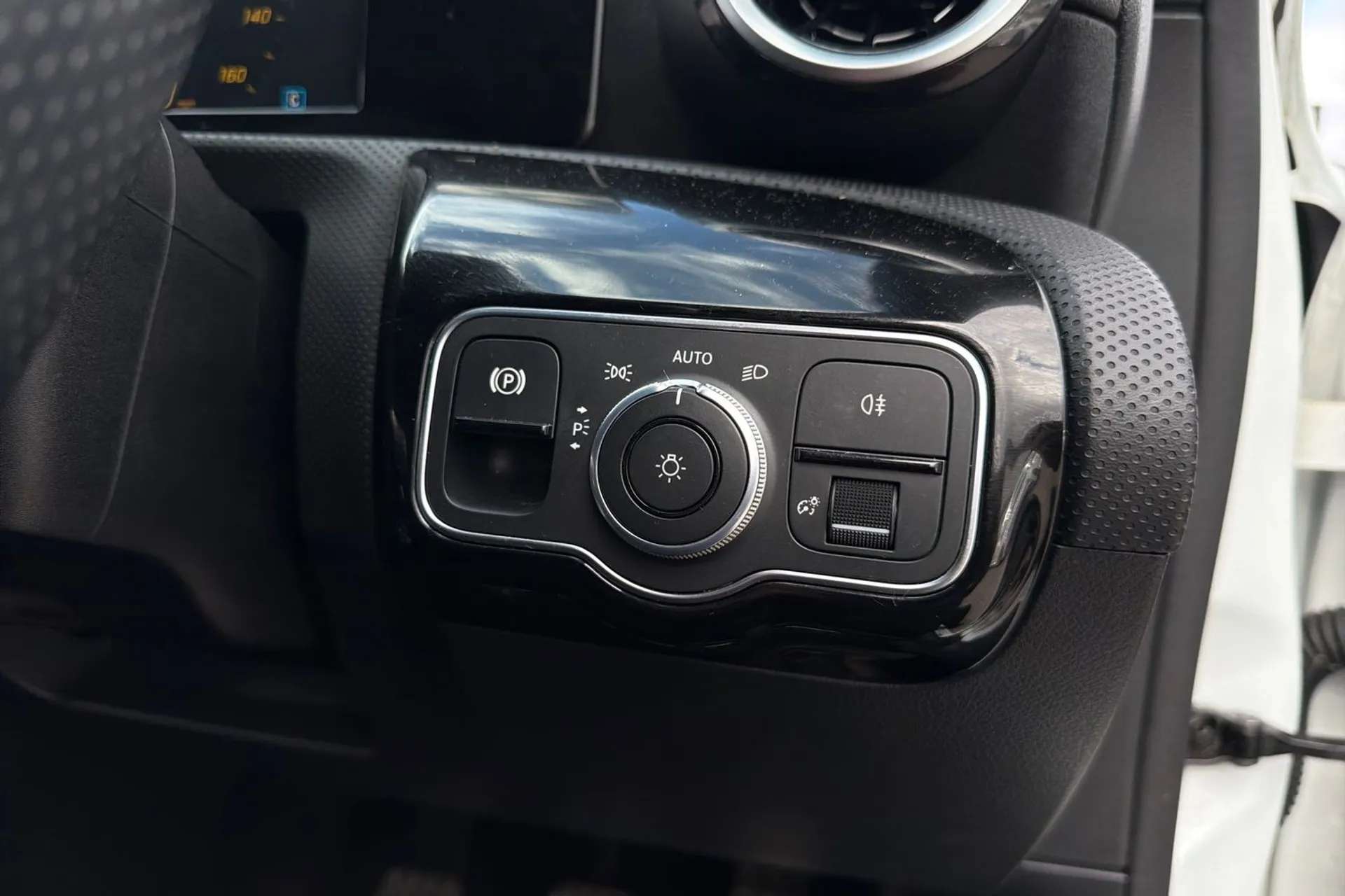 2020 MERCEDES-BENZ A CLASS 2020 MERCEDES-BENZ A CLASS