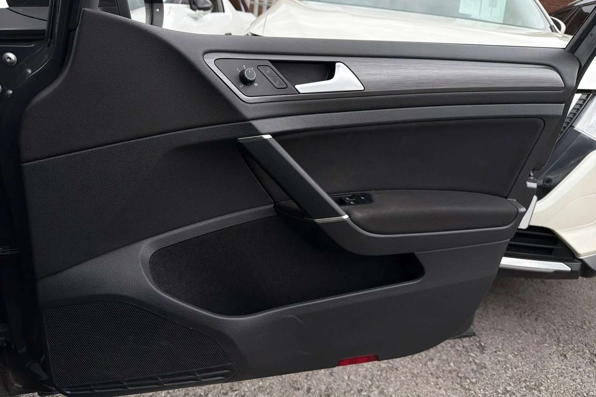 2019 VOLKSWAGEN GOLF 2019 VOLKSWAGEN GOLF