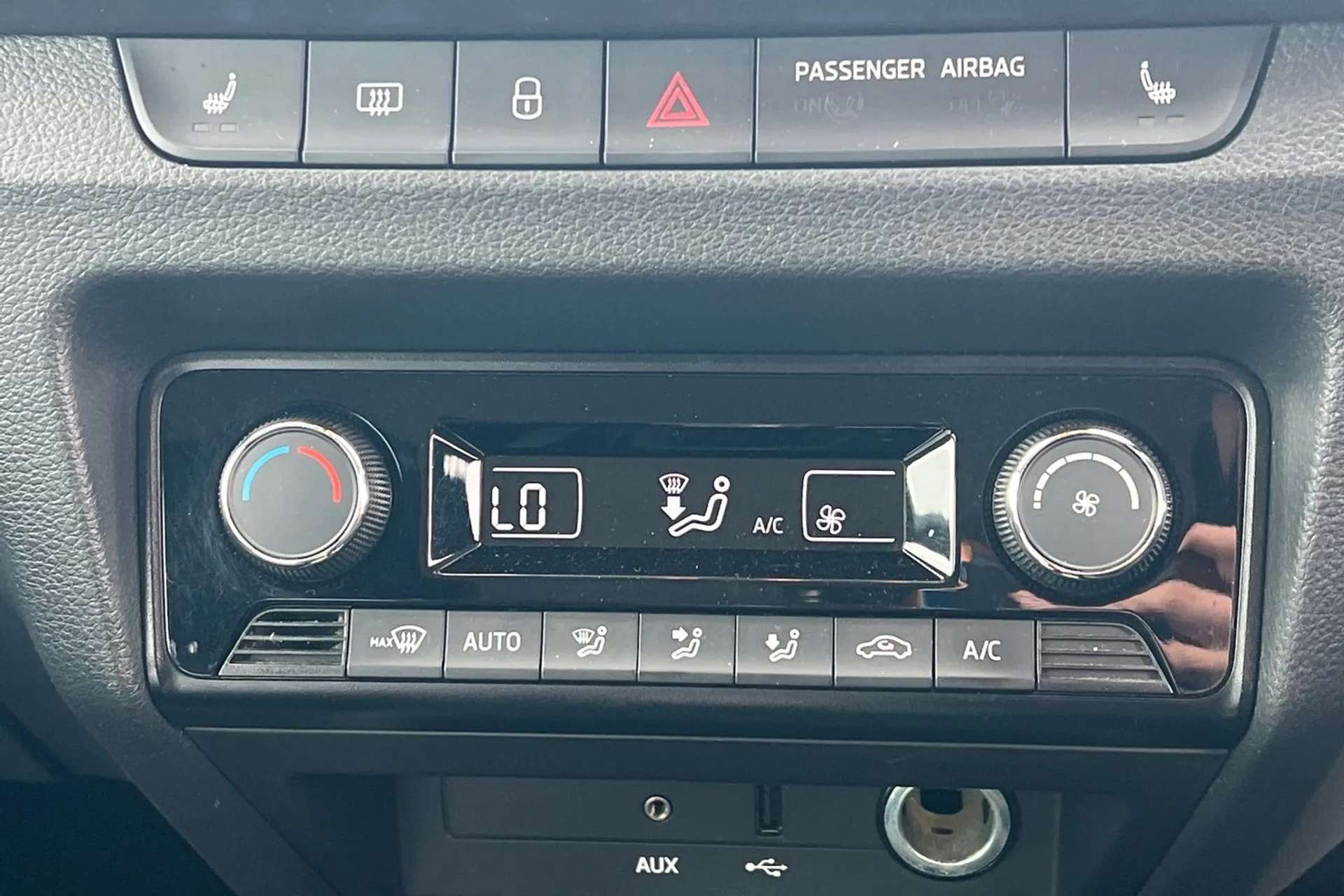 2016 SKODA FABIA 2016 SKODA FABIA