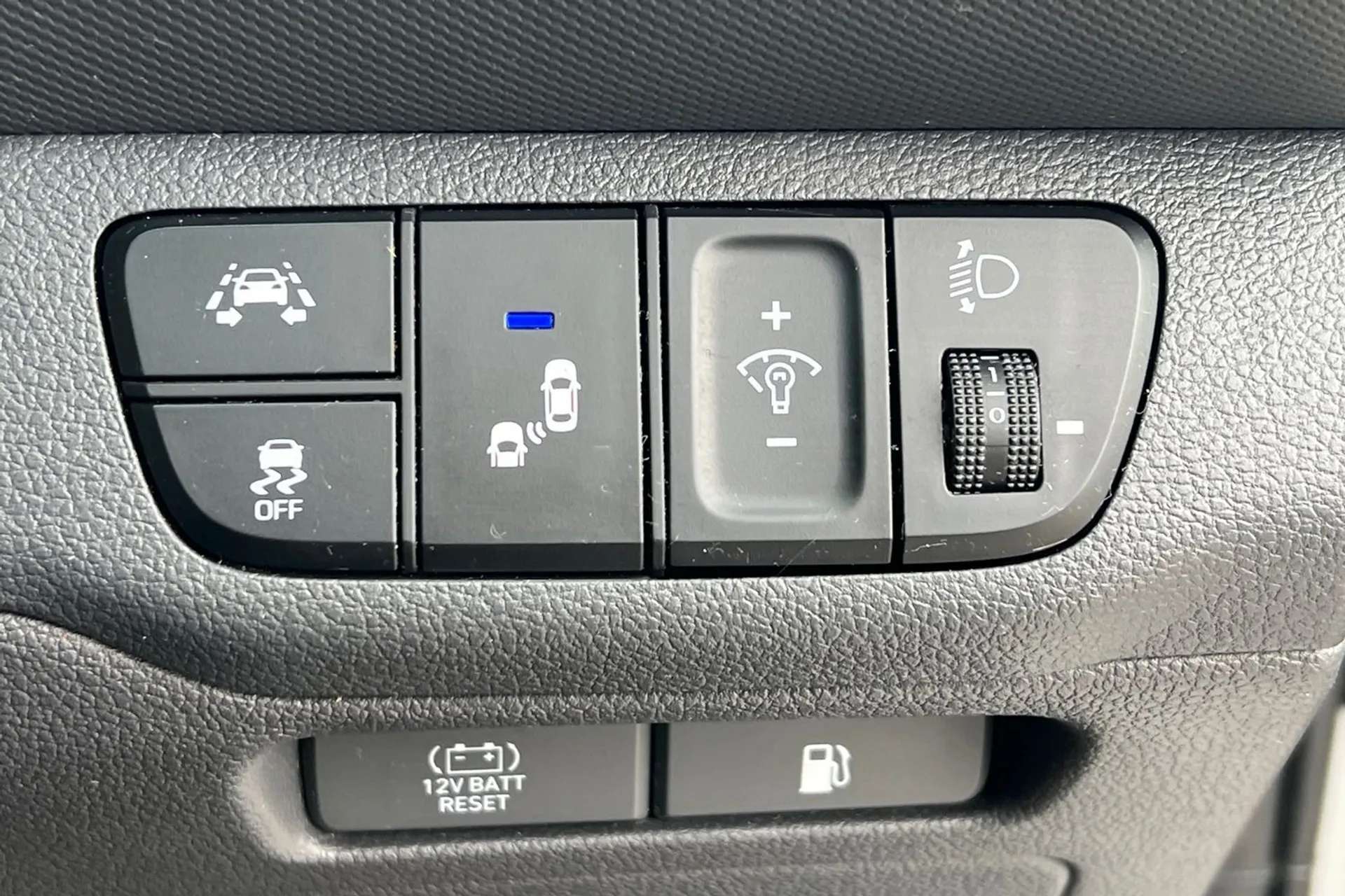 2021 HYUNDAI IONIQ 2021 HYUNDAI IONIQ