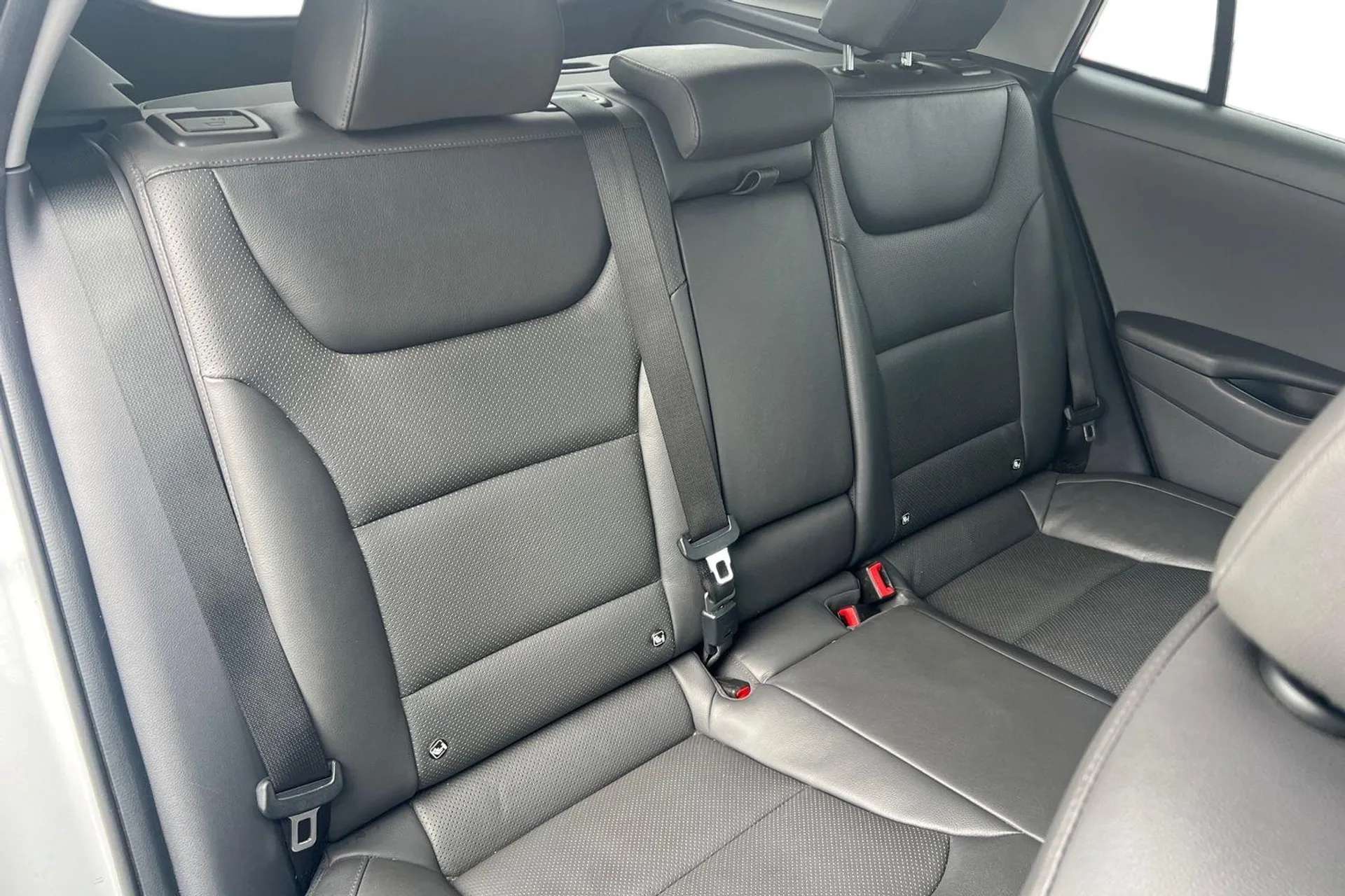 2021 HYUNDAI IONIQ 2021 HYUNDAI IONIQ