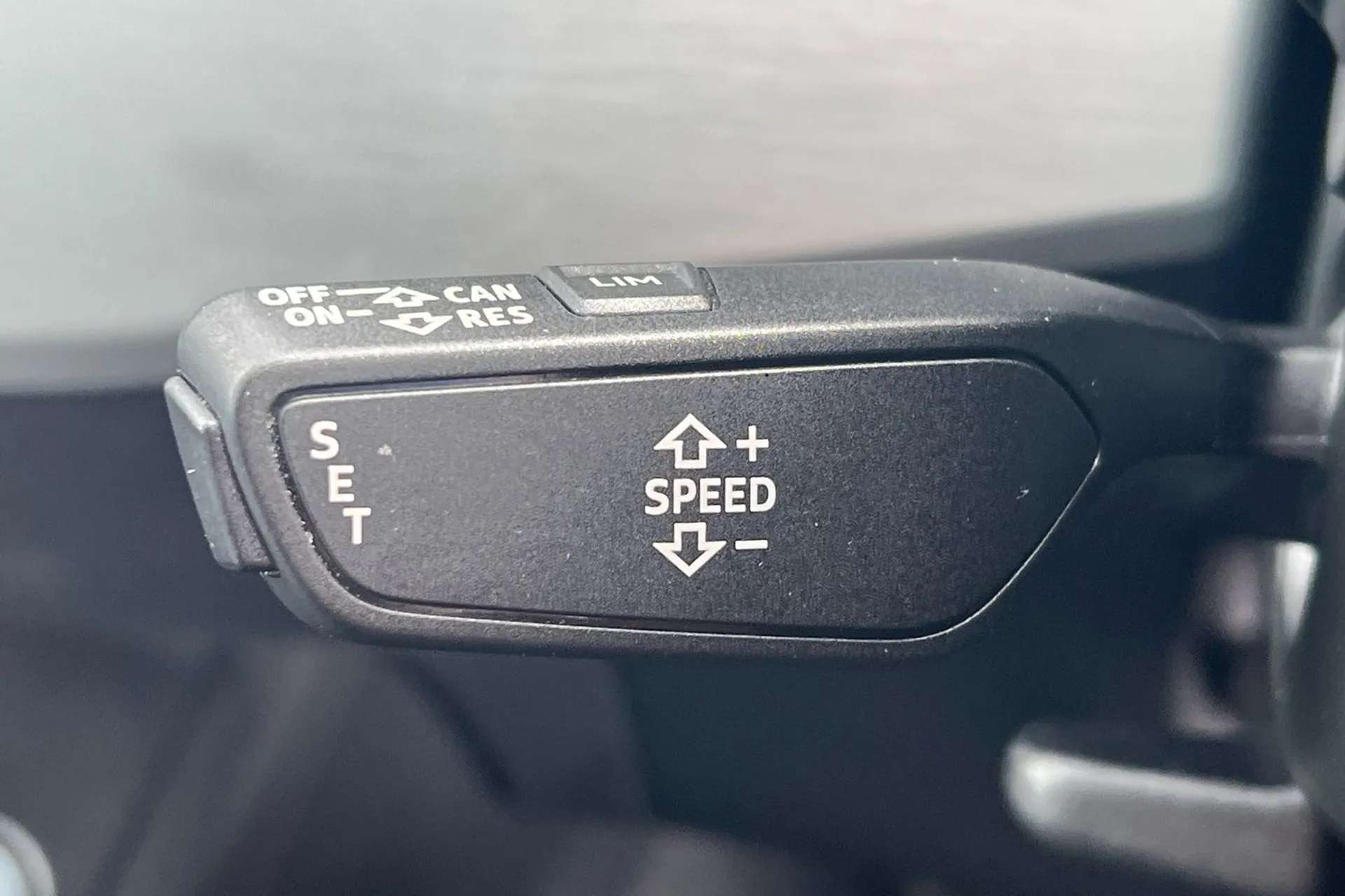 2017 AUDI A4 2017 AUDI A4