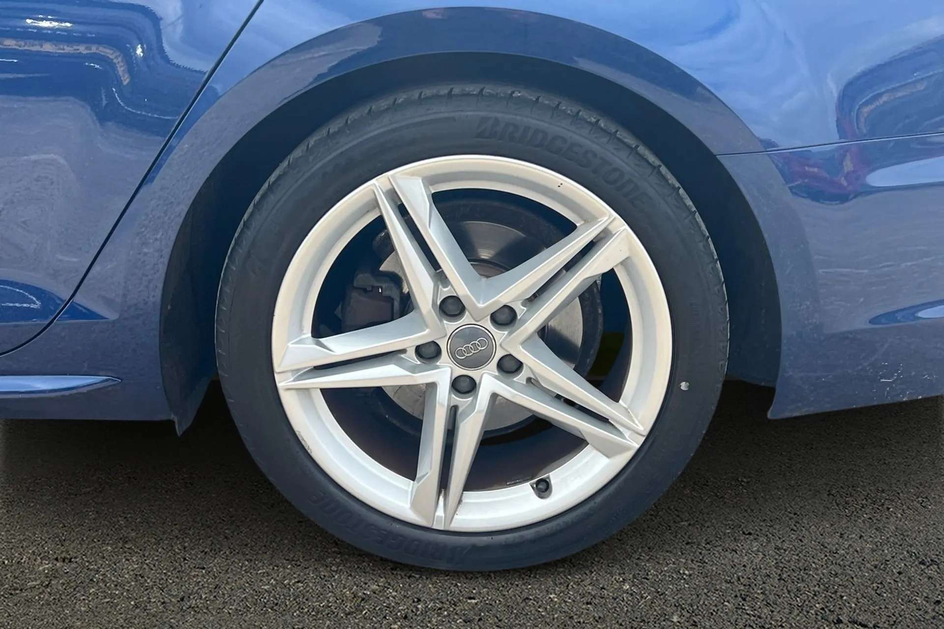 2017 AUDI A4 2017 AUDI A4
