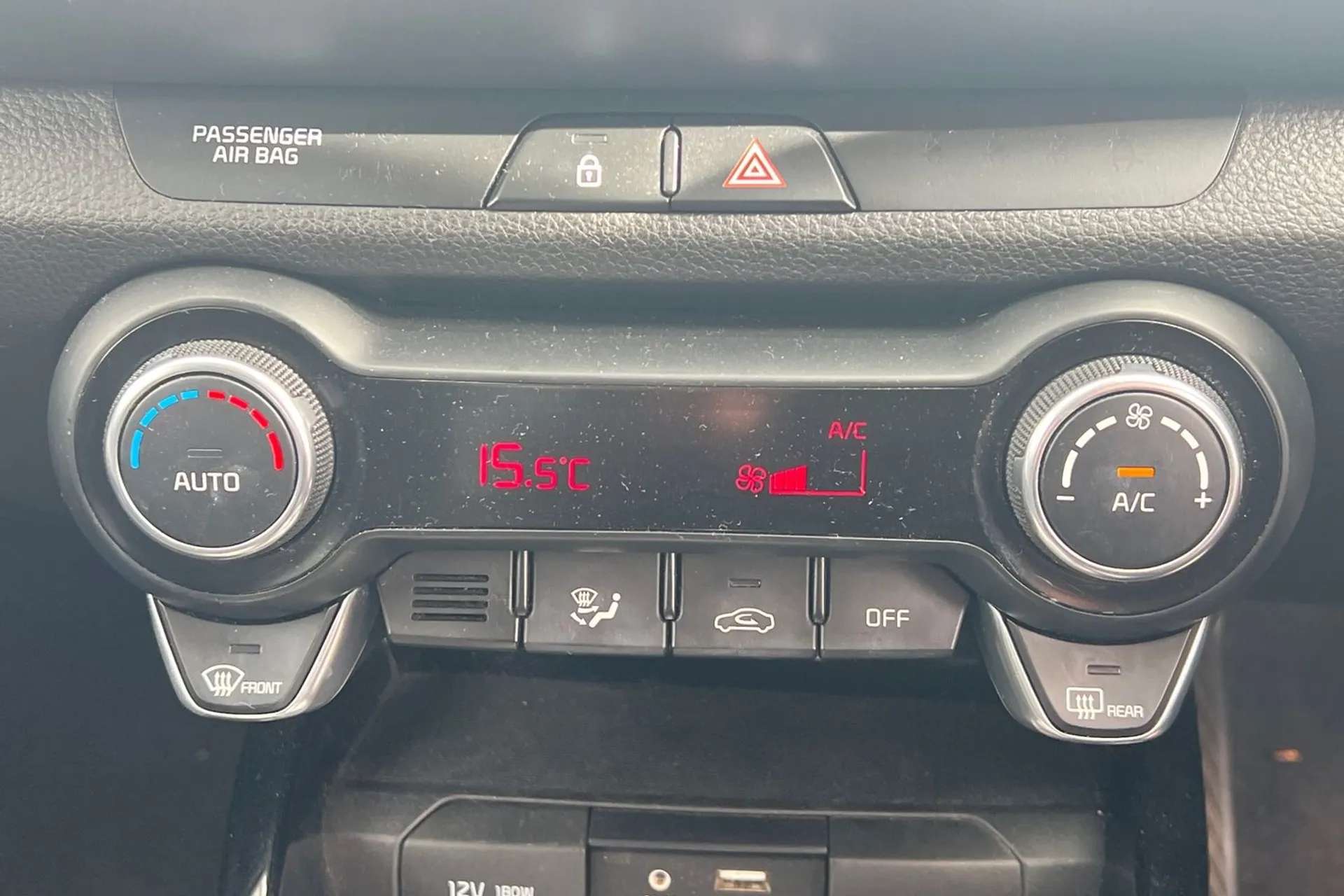 2019 KIA STONIC 2019 KIA STONIC