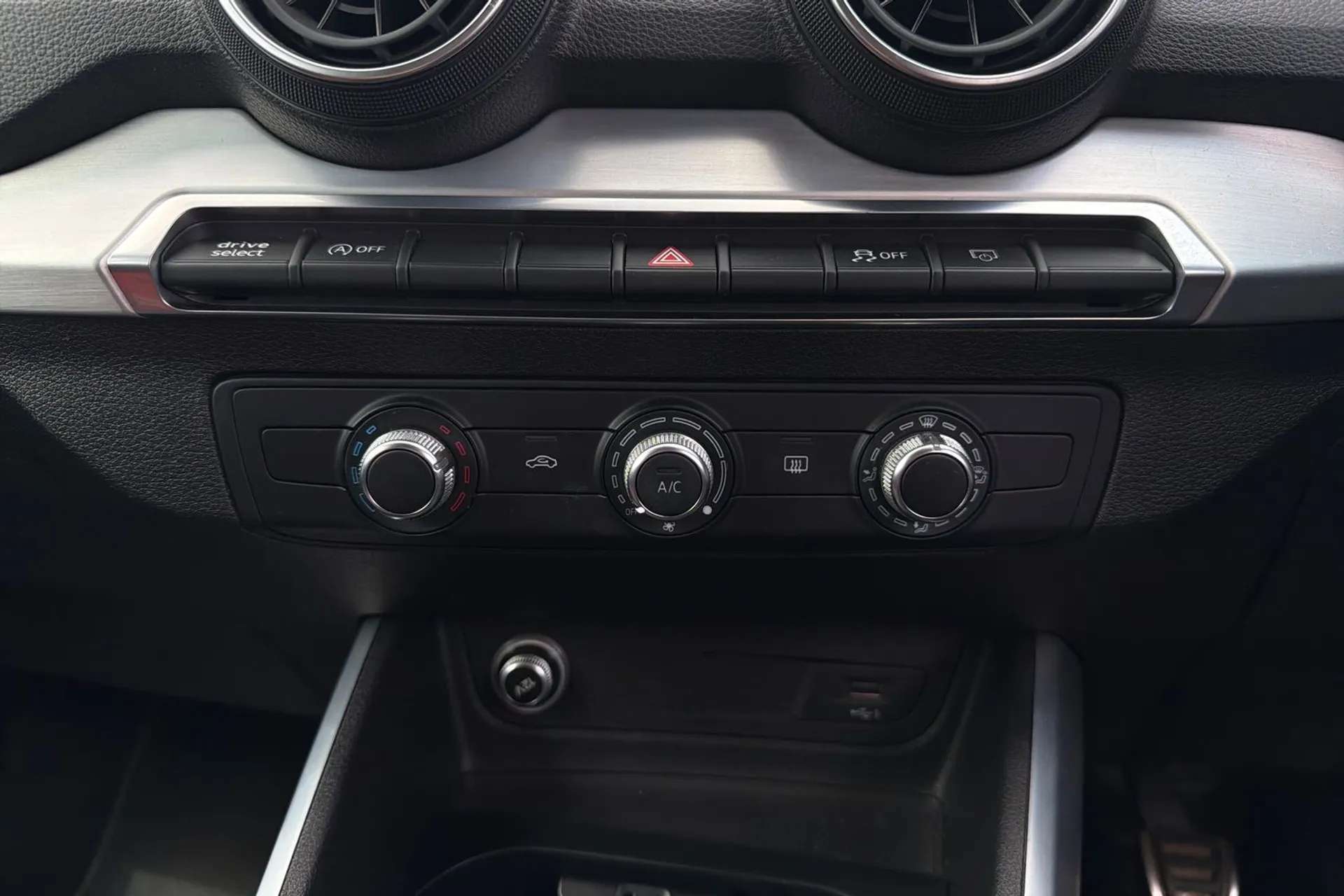 2018 AUDI Q2 2018 AUDI Q2