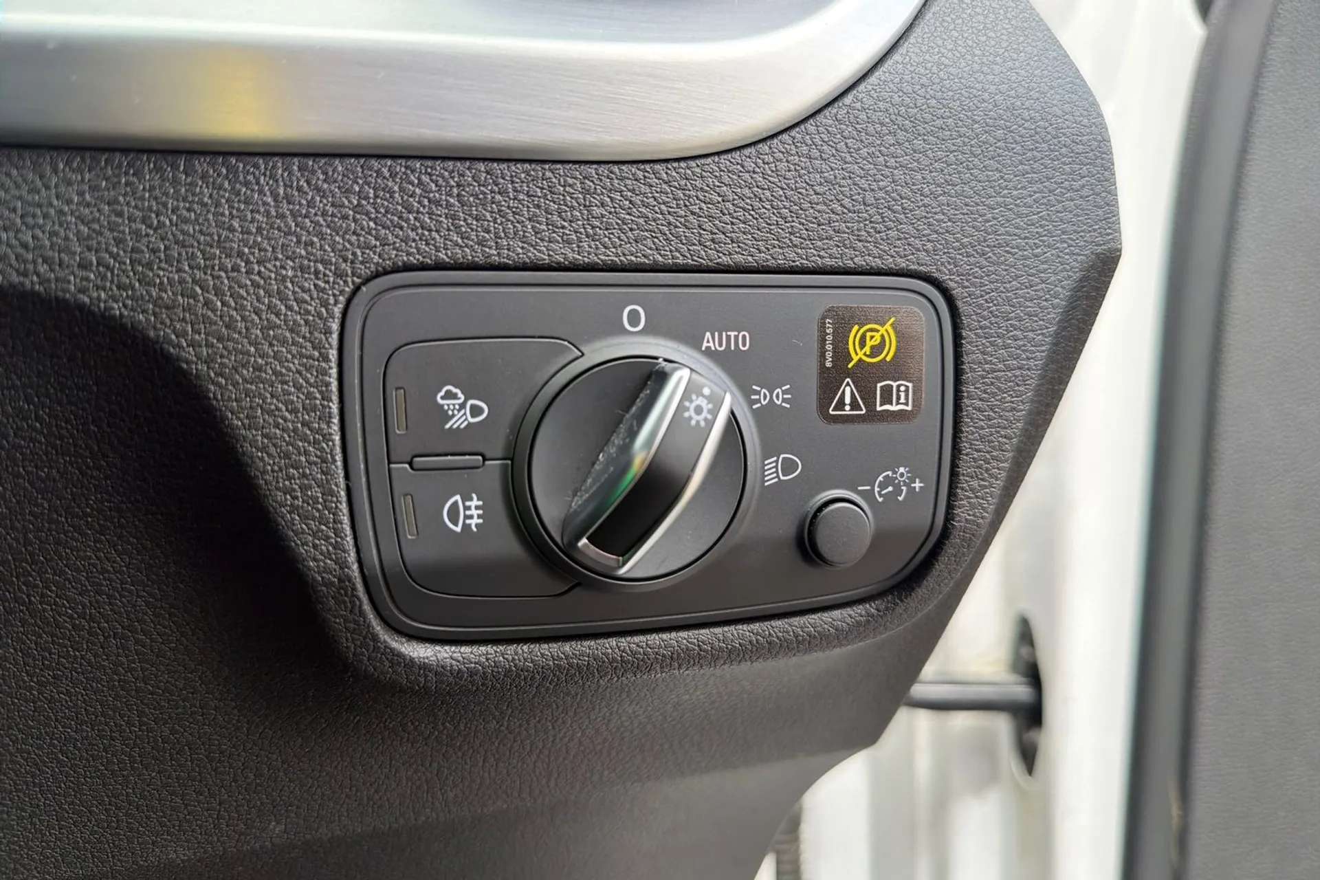 2018 AUDI Q2 2018 AUDI Q2