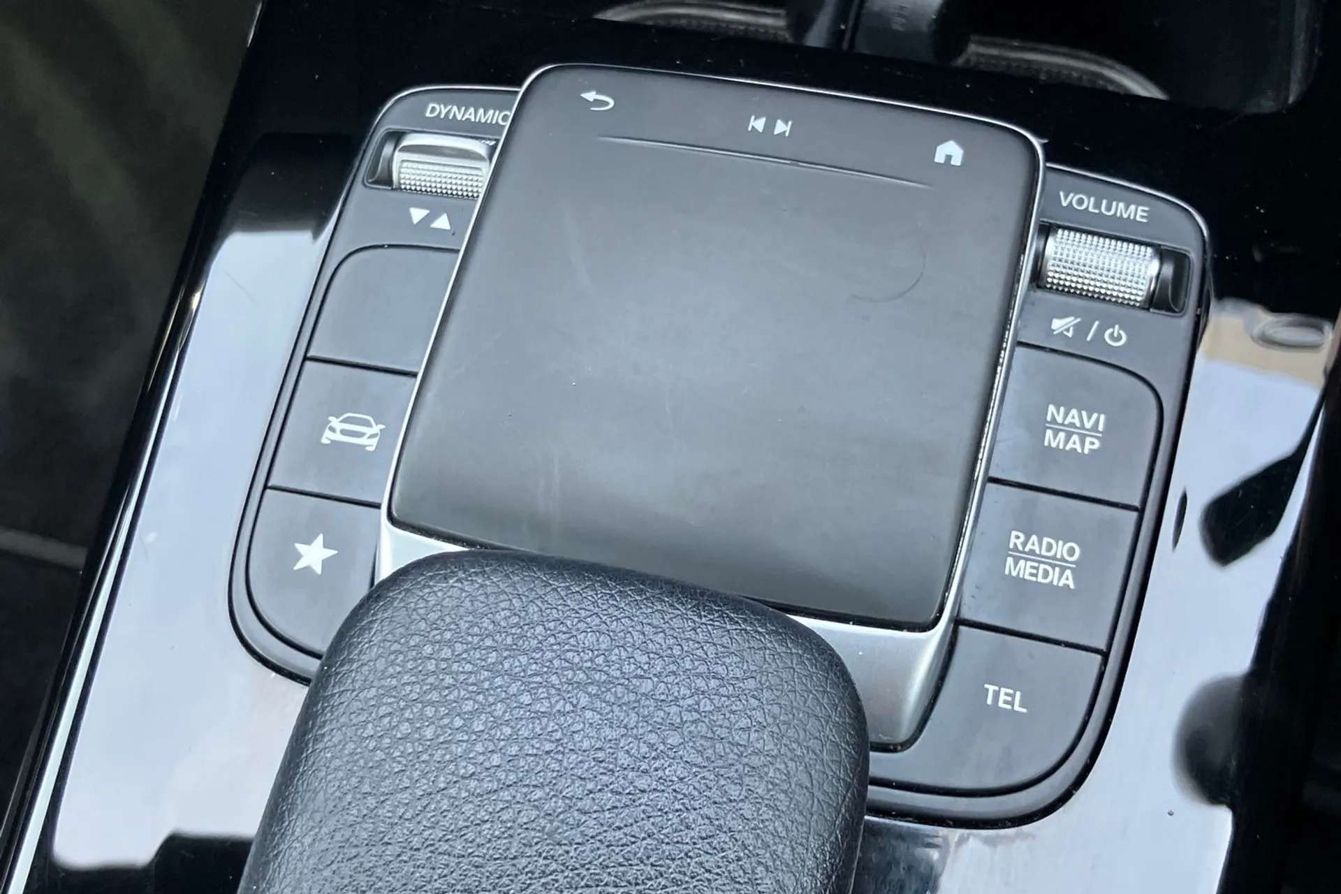 2021 MERCEDES-BENZ A CLASS 2021 MERCEDES-BENZ A CLASS