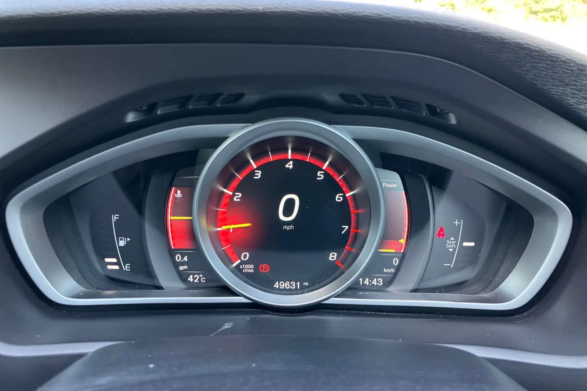 2017 VOLVO V40 2017 VOLVO V40