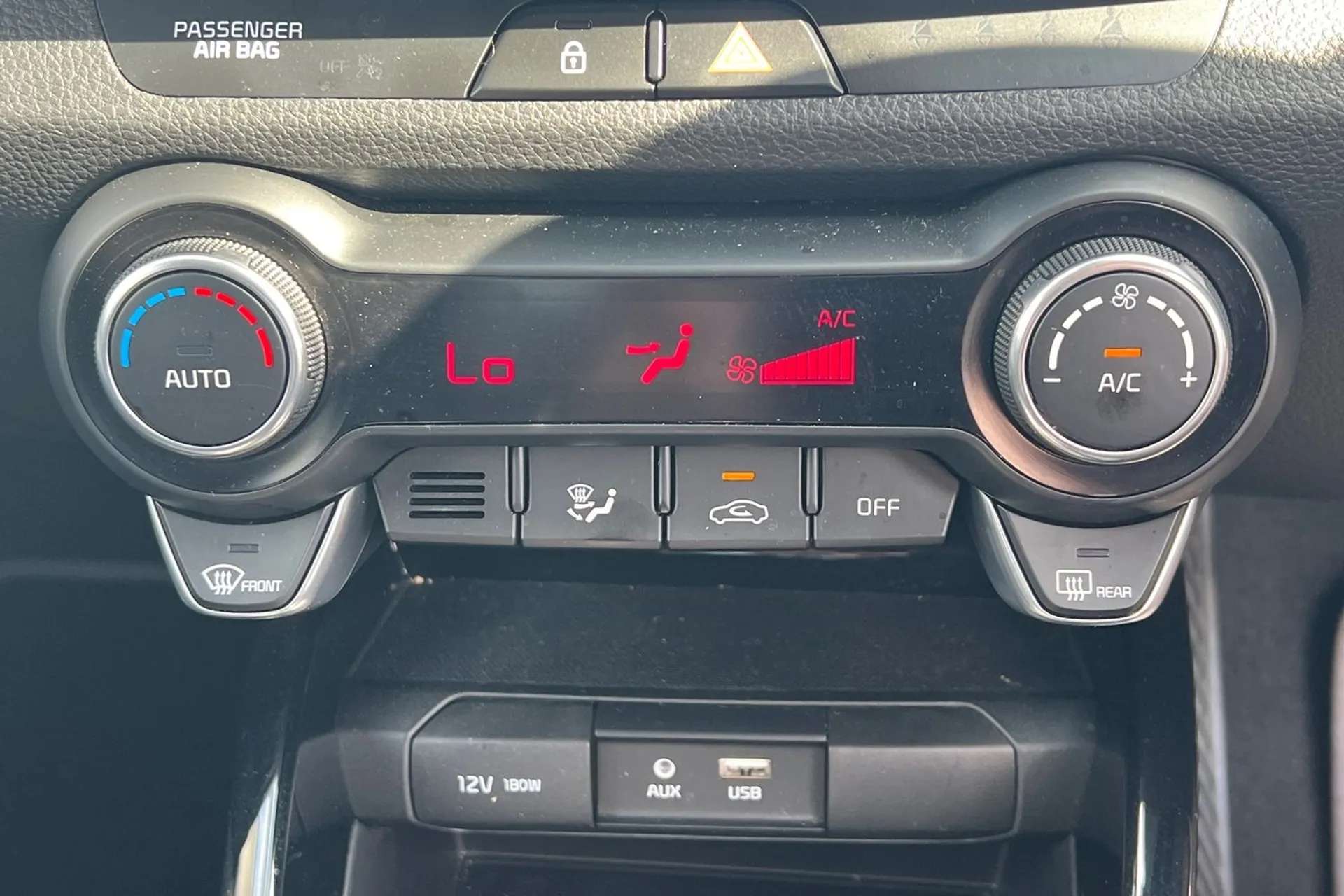 2019 KIA STONIC 2019 KIA STONIC