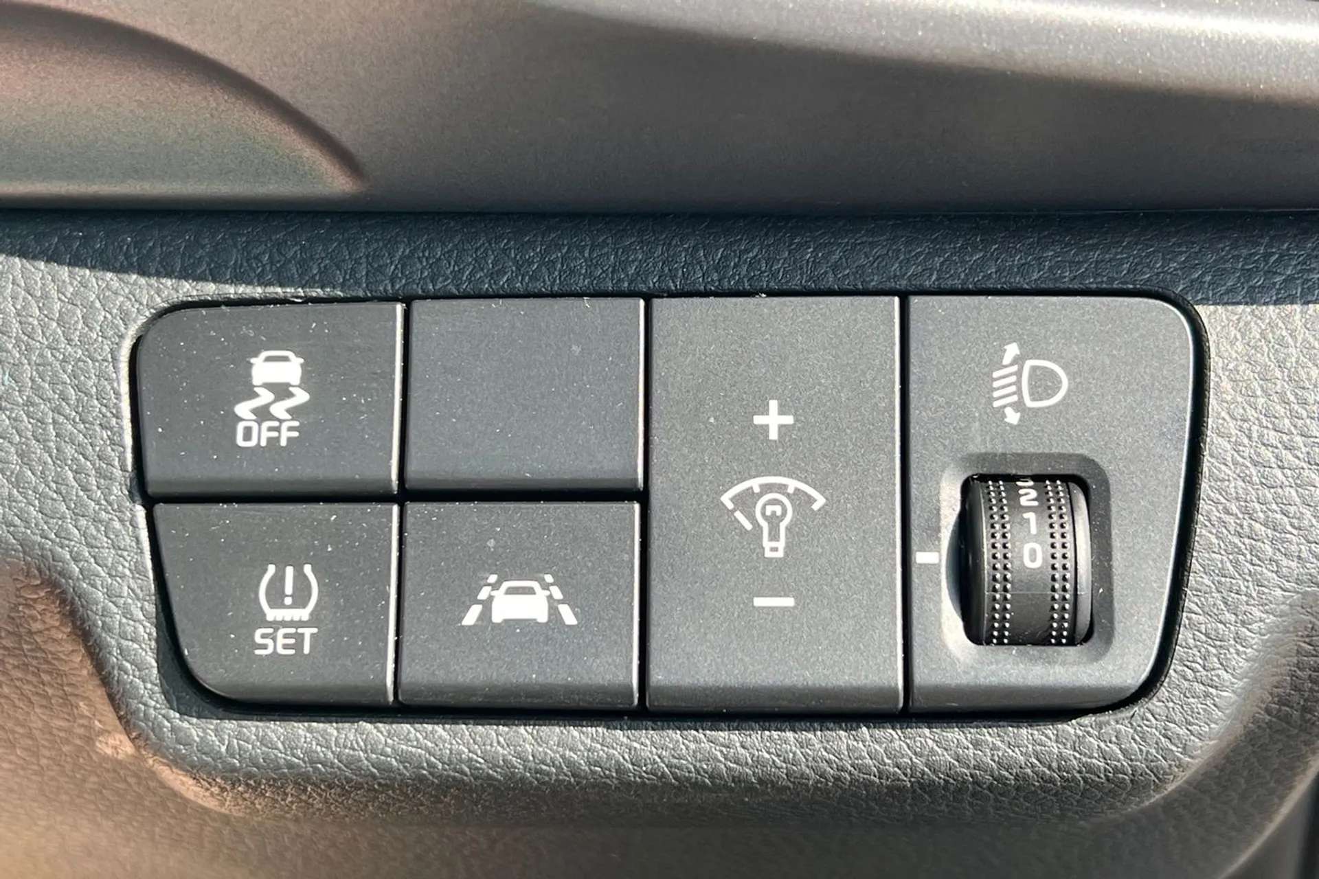 2019 KIA STONIC 2019 KIA STONIC