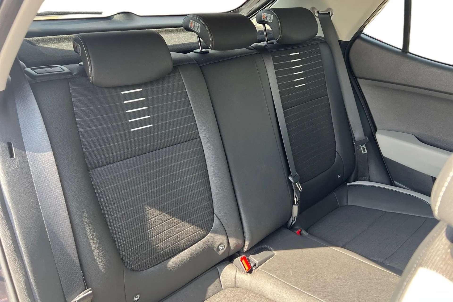 2019 KIA STONIC 2019 KIA STONIC