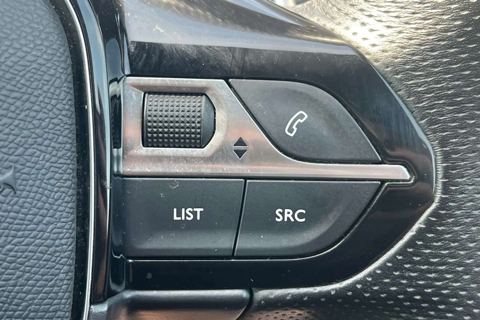 2022 PEUGEOT 3008 2022 PEUGEOT 3008