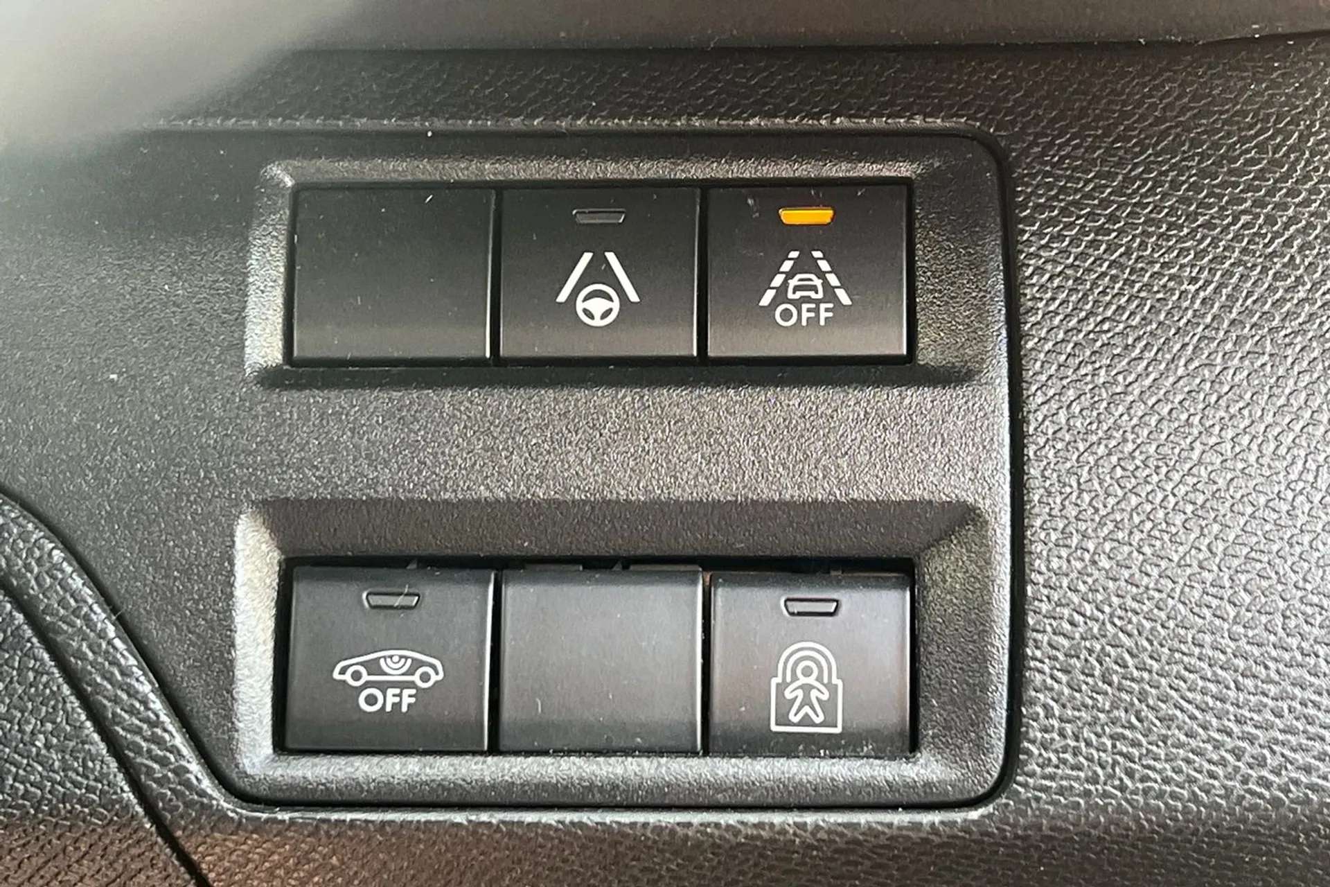 2022 PEUGEOT 3008 2022 PEUGEOT 3008