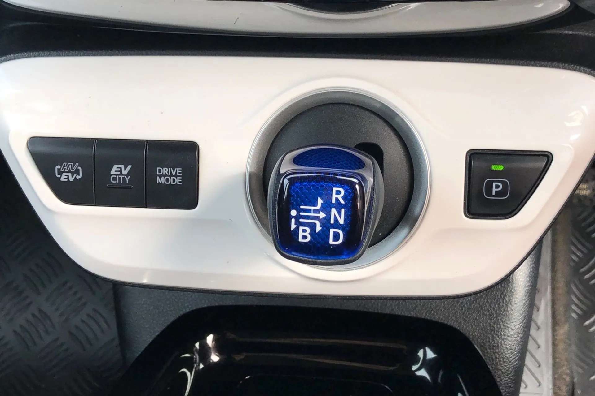 2018 TOYOTA PRIUS 2018 TOYOTA PRIUS