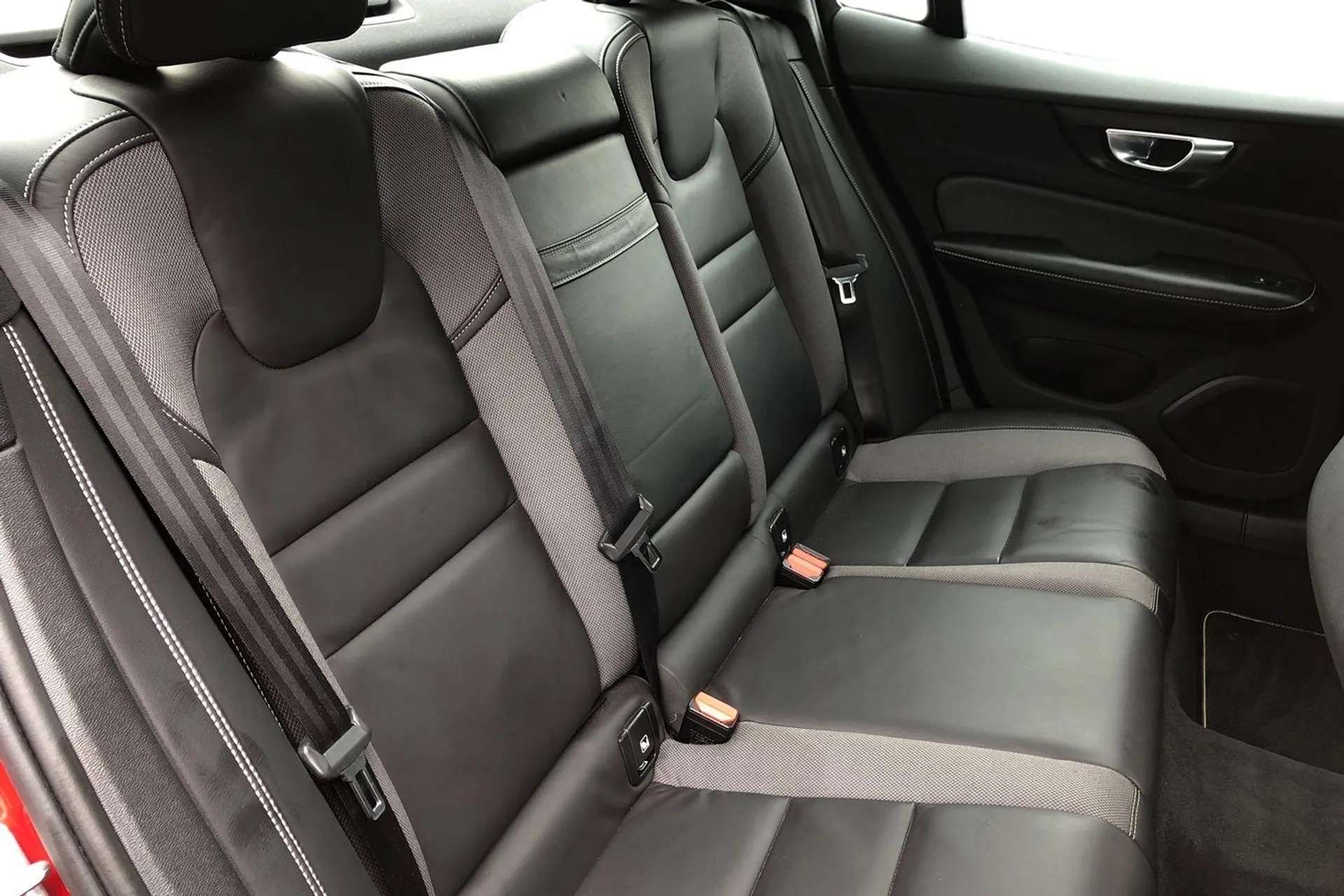 2020 VOLVO S60 2020 VOLVO S60