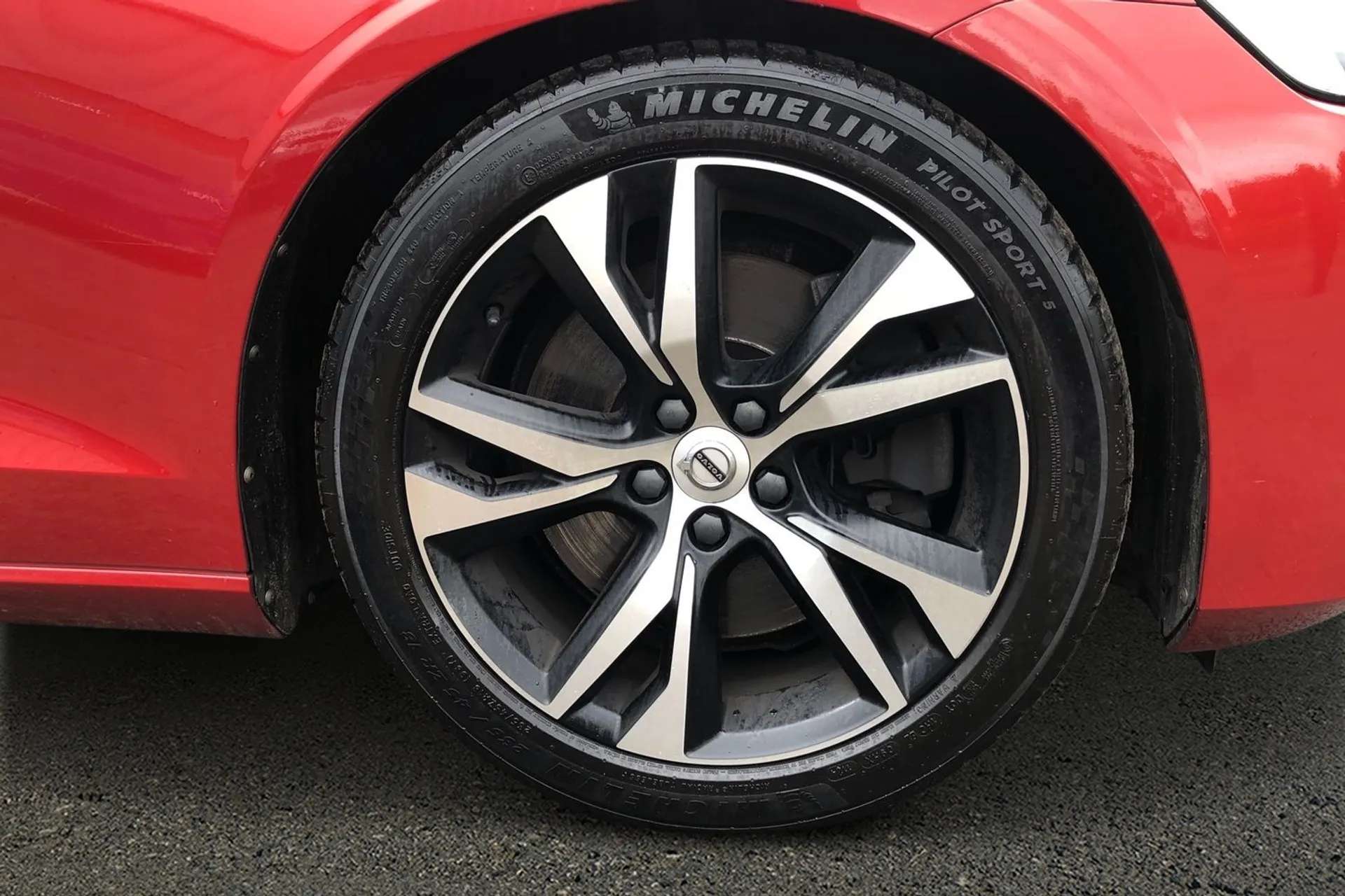 2020 VOLVO S60 2020 VOLVO S60