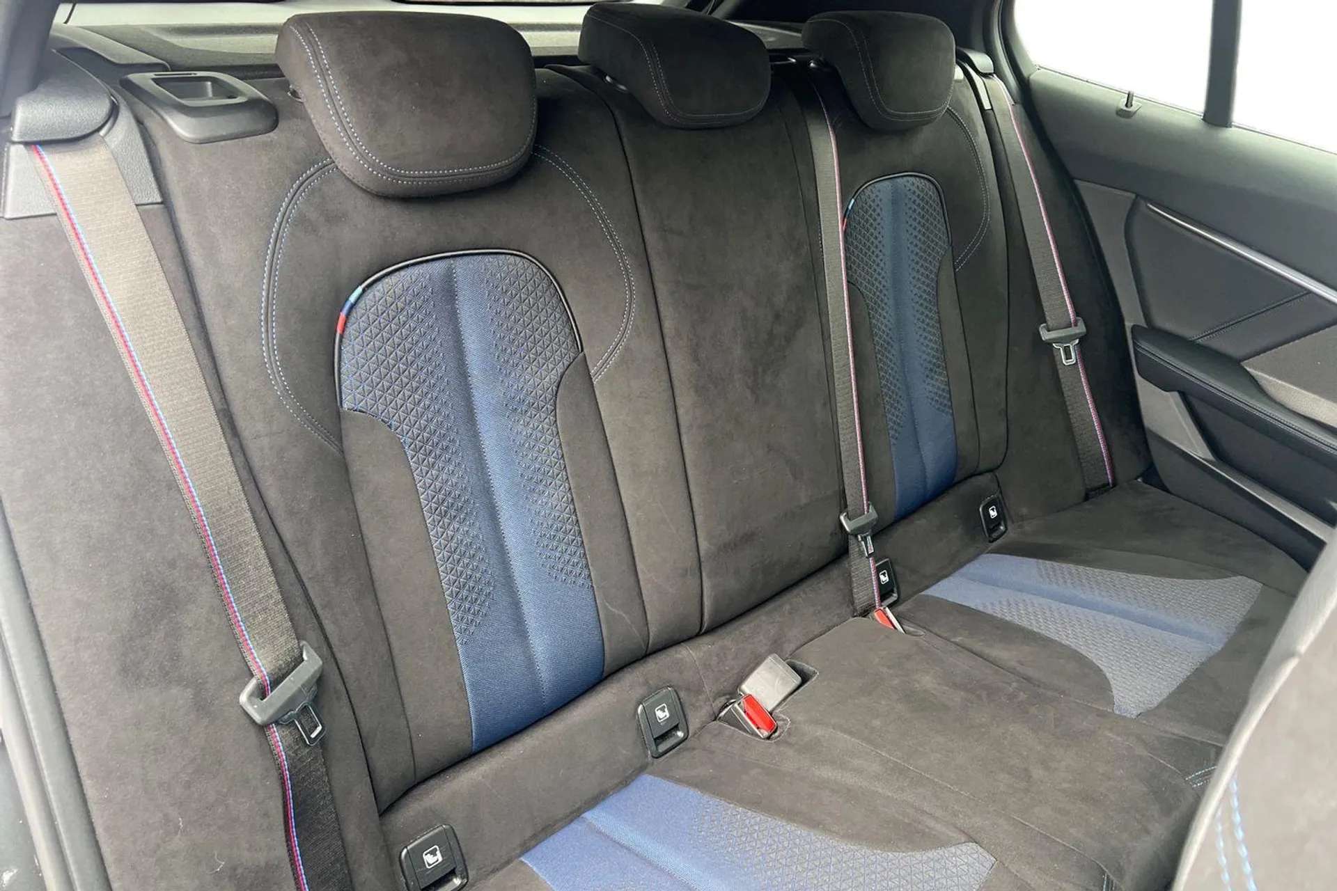 2021 BMW 1 SERIES 2021 BMW 1 SERIES