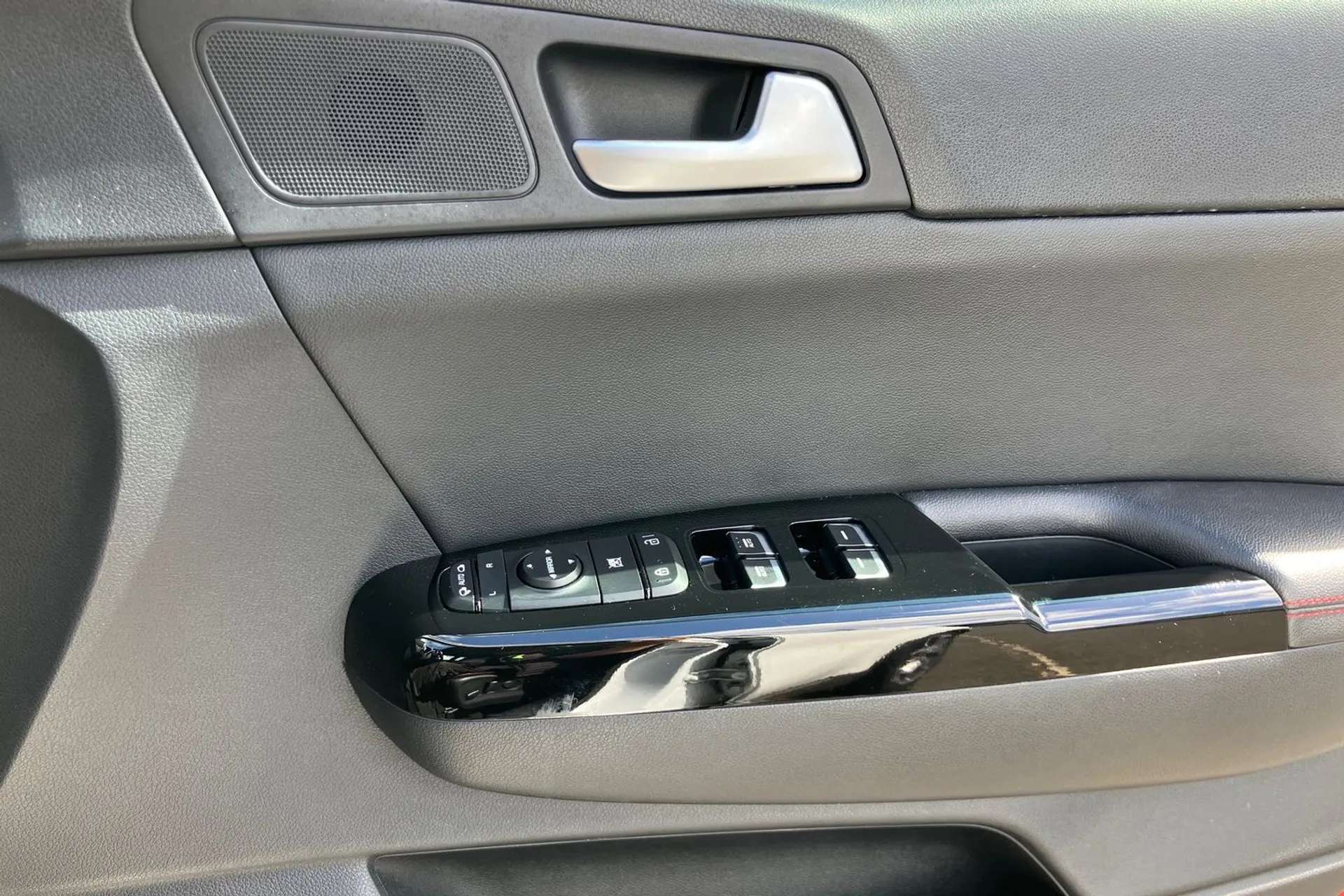2018 KIA SPORTAGE 2018 KIA SPORTAGE