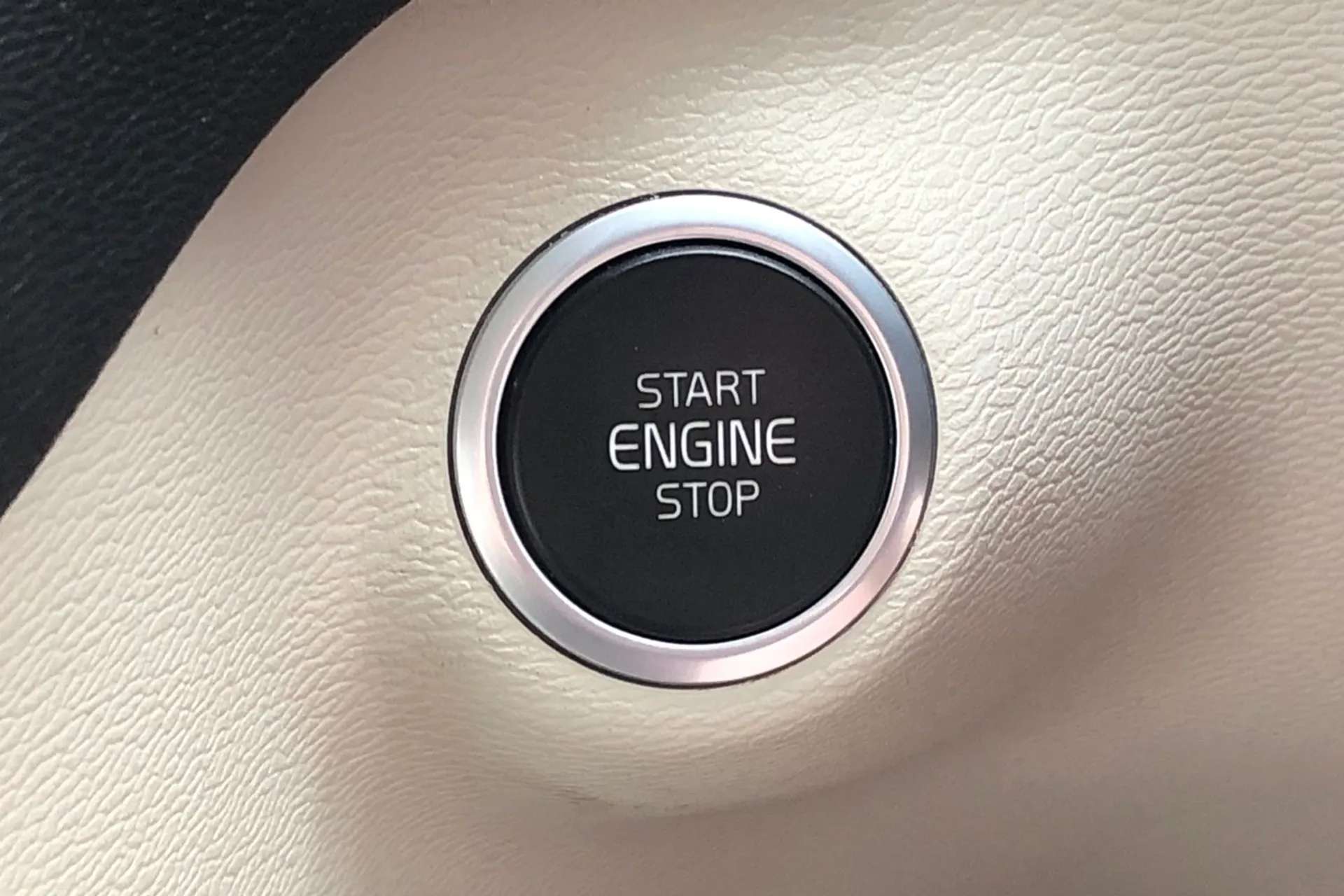 2021 VOLVO XC40 2021 VOLVO XC40