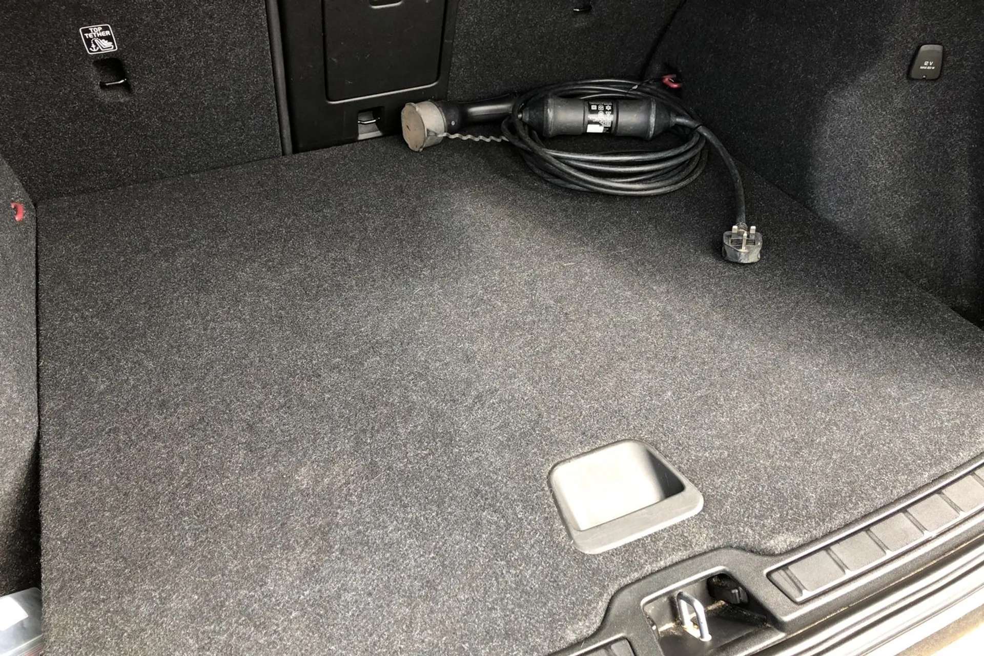 2021 VOLVO XC40 2021 VOLVO XC40