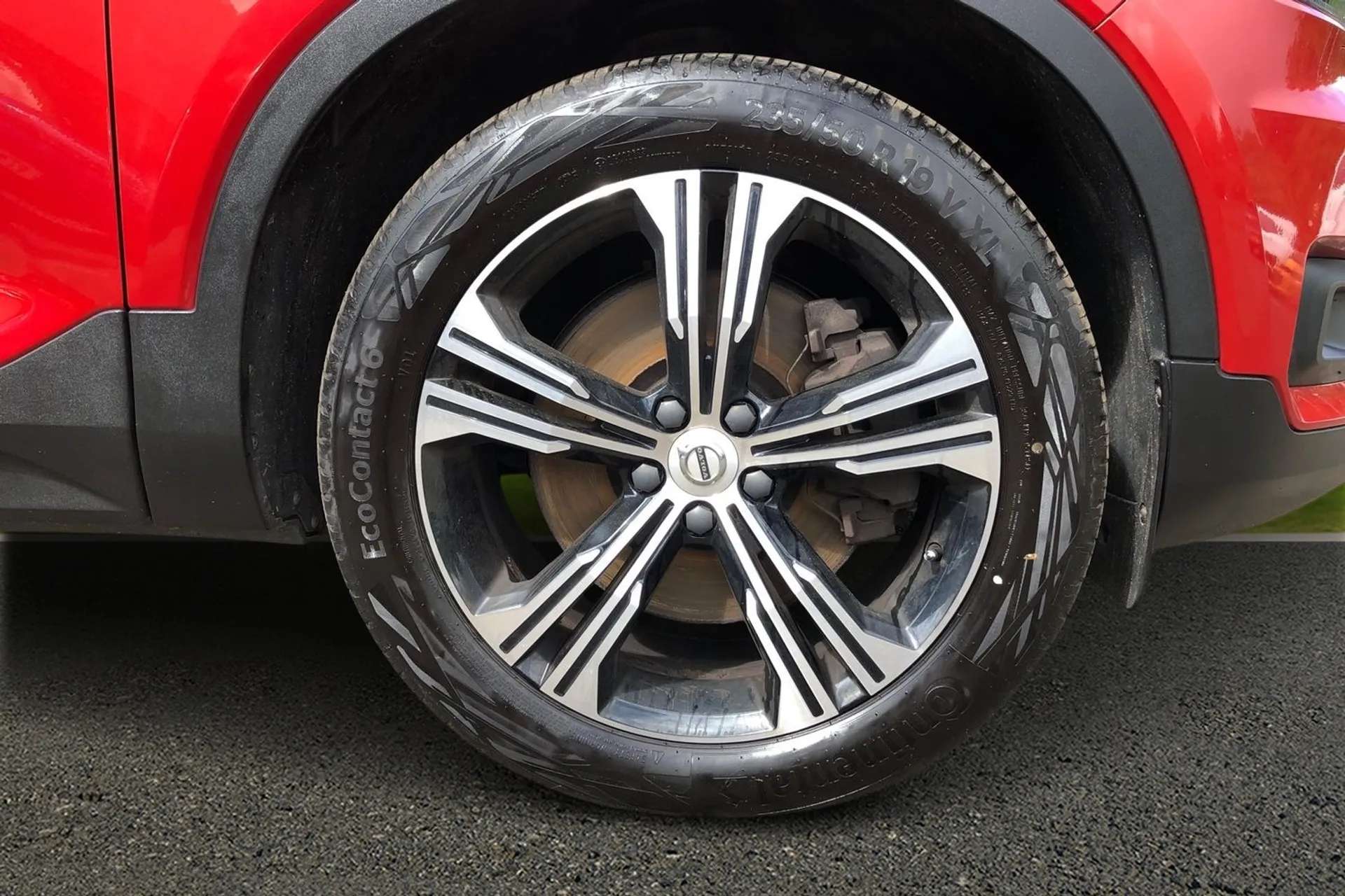 2021 VOLVO XC40 2021 VOLVO XC40