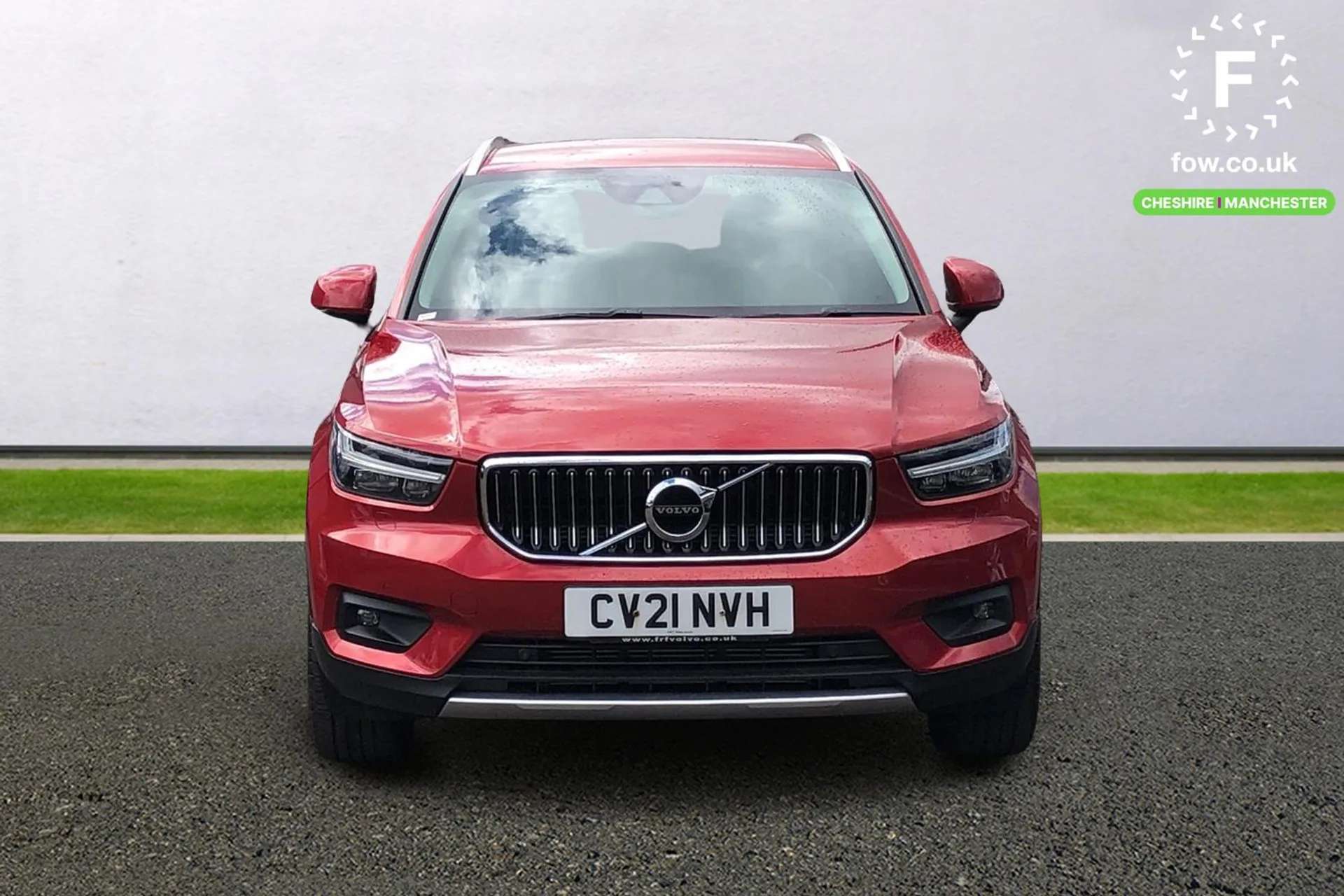 2021 VOLVO XC40 2021 VOLVO XC40