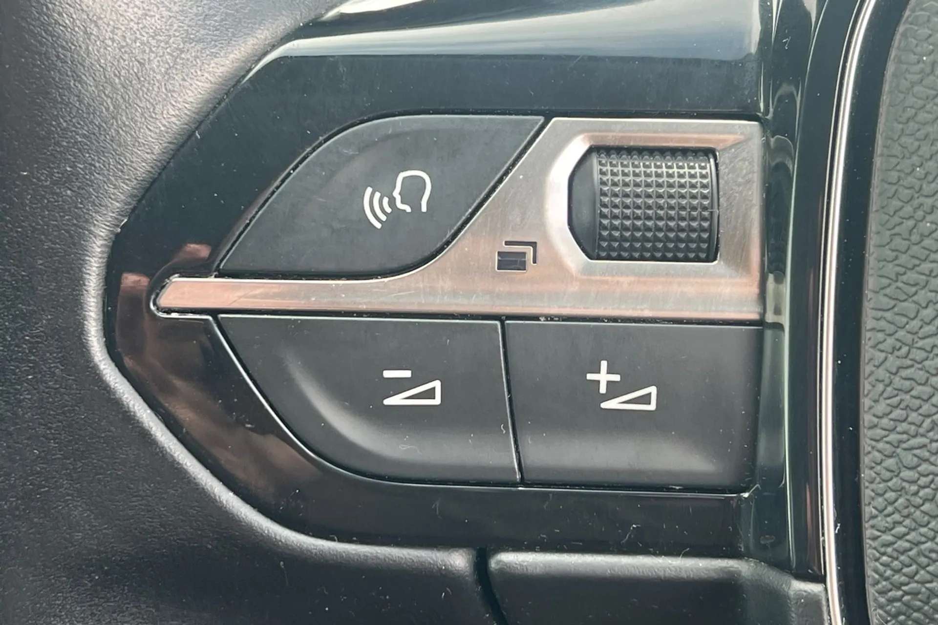 2018 PEUGEOT 3008 2018 PEUGEOT 3008