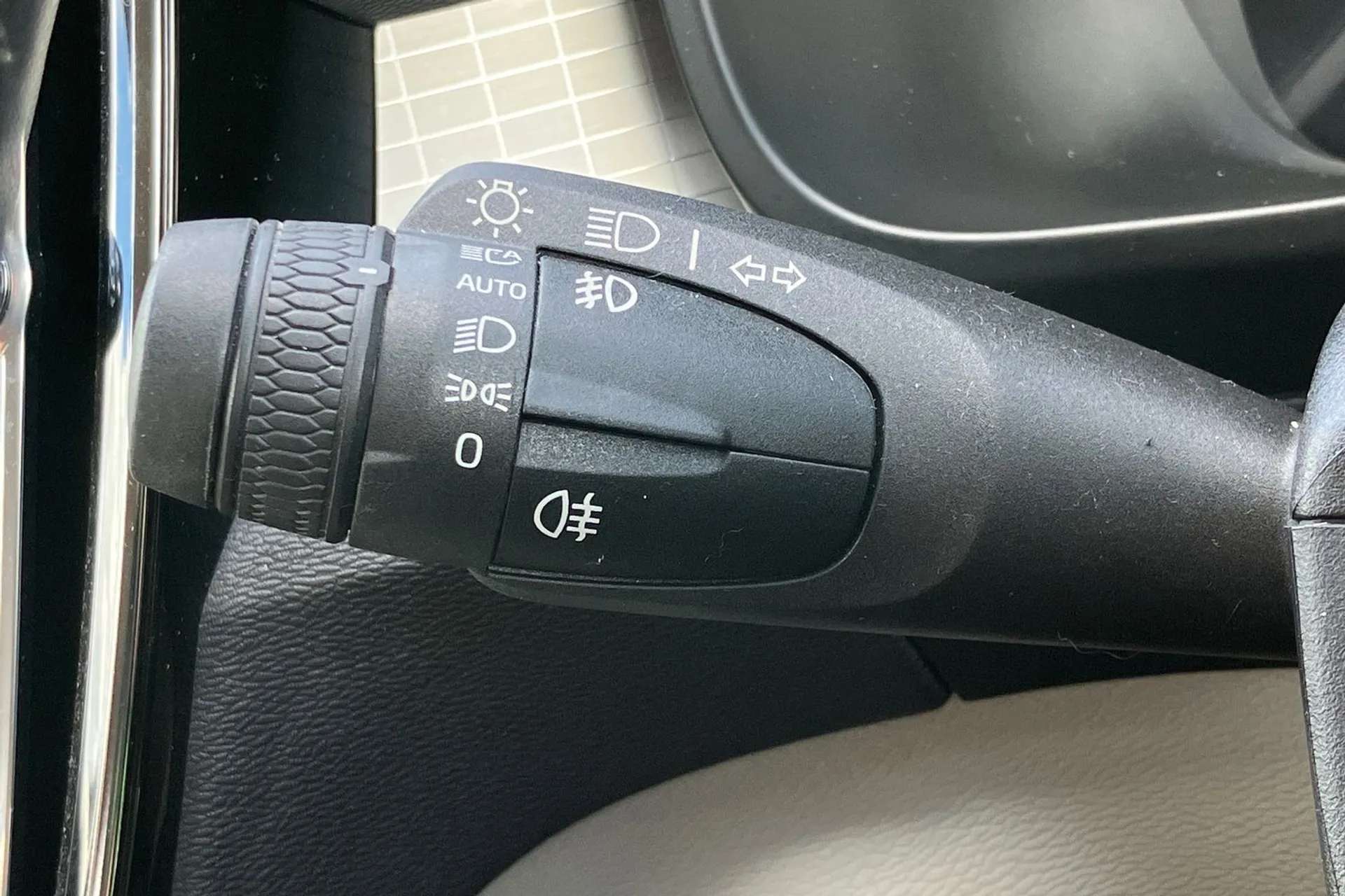 2020 VOLVO XC40 2020 VOLVO XC40