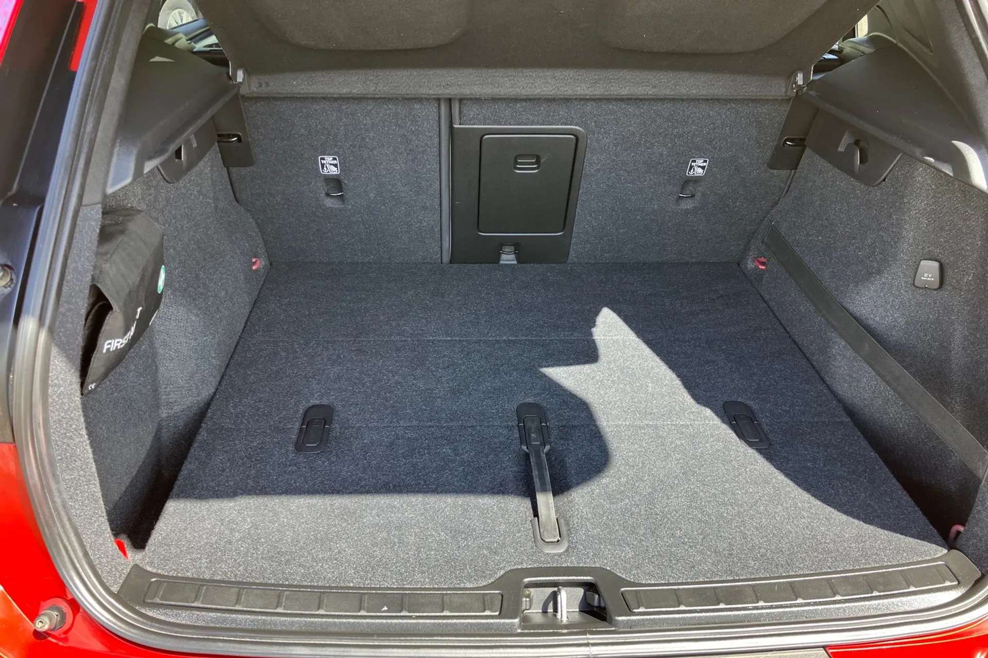 2020 VOLVO XC40 2020 VOLVO XC40