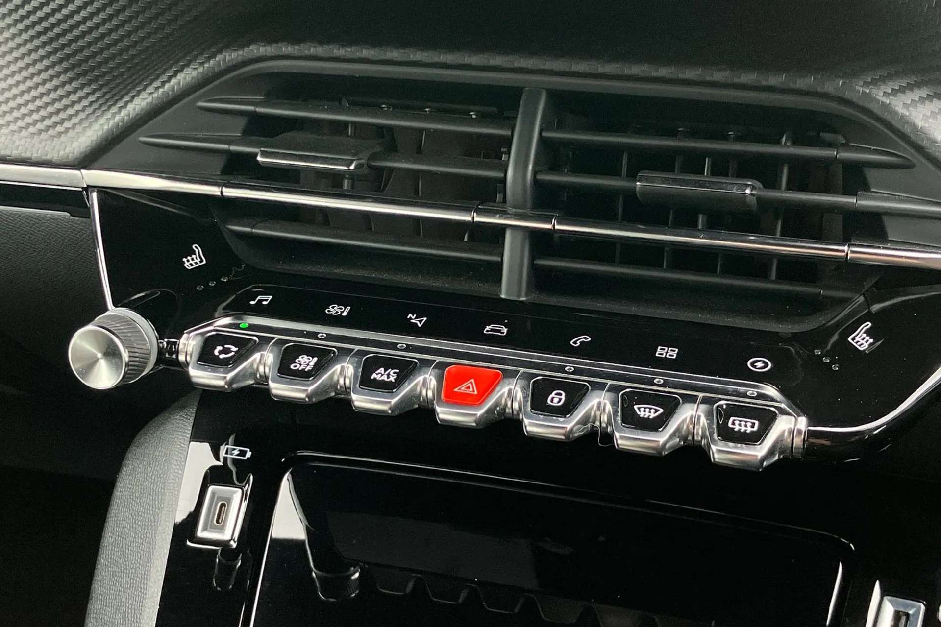 2022 PEUGEOT 2008 2022 PEUGEOT 2008