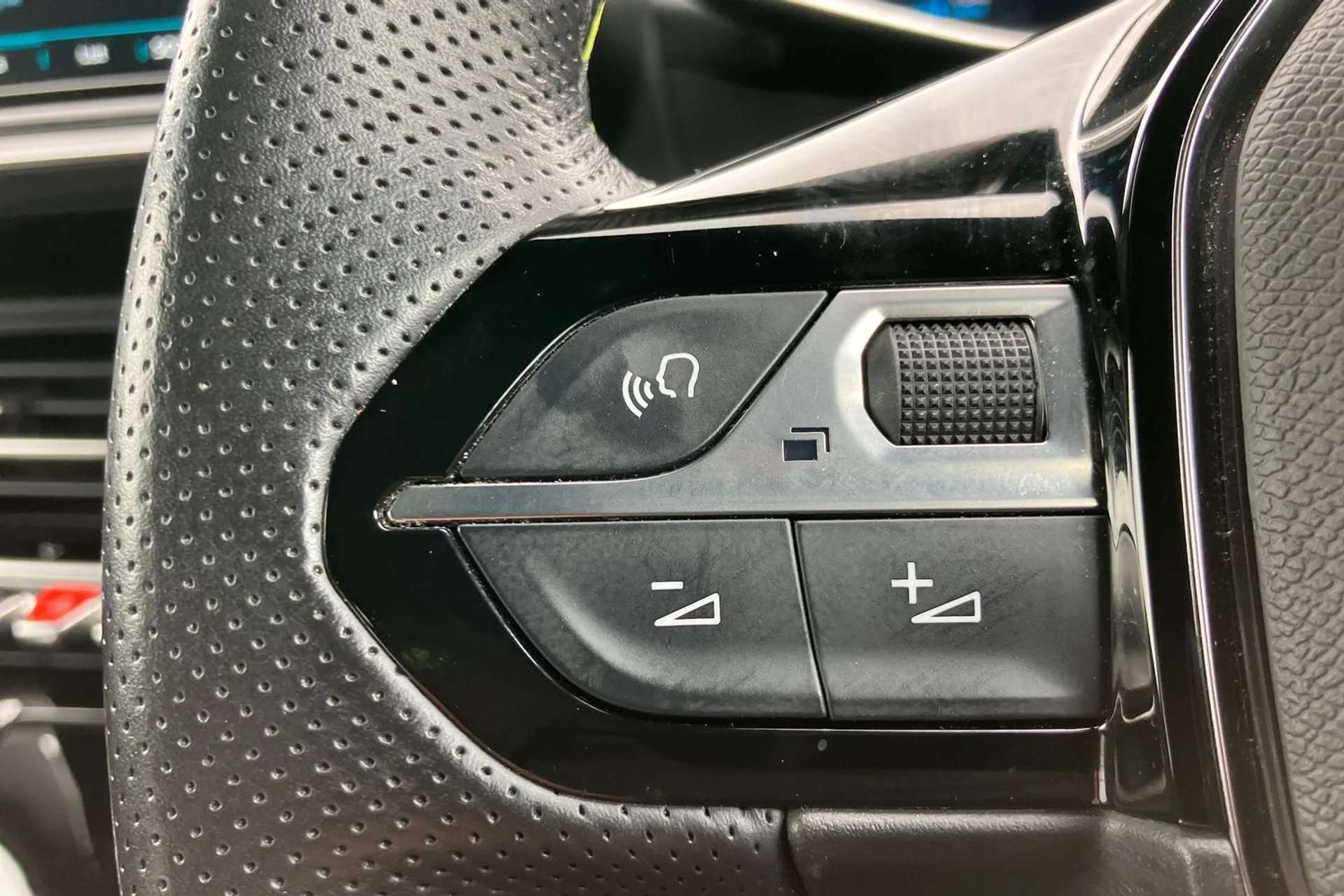 2022 PEUGEOT 2008 2022 PEUGEOT 2008