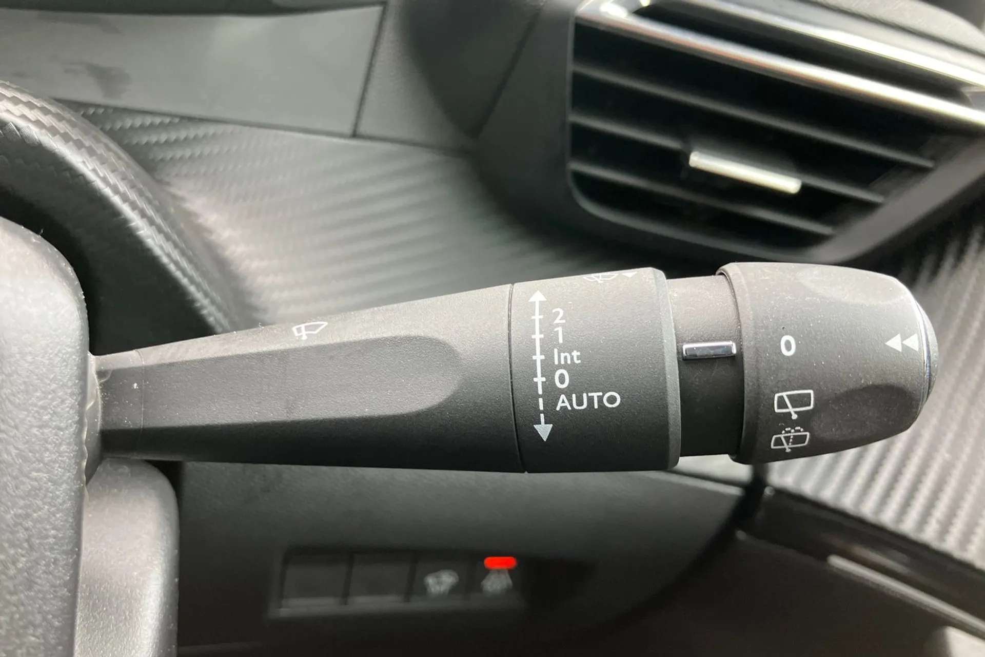 2022 PEUGEOT 2008 2022 PEUGEOT 2008