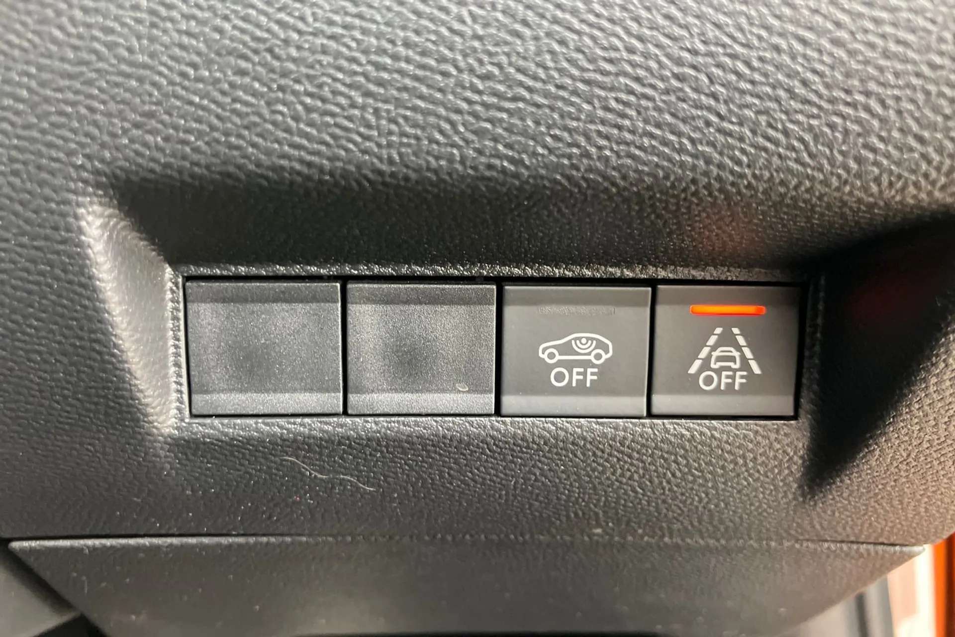 2022 PEUGEOT 2008 2022 PEUGEOT 2008