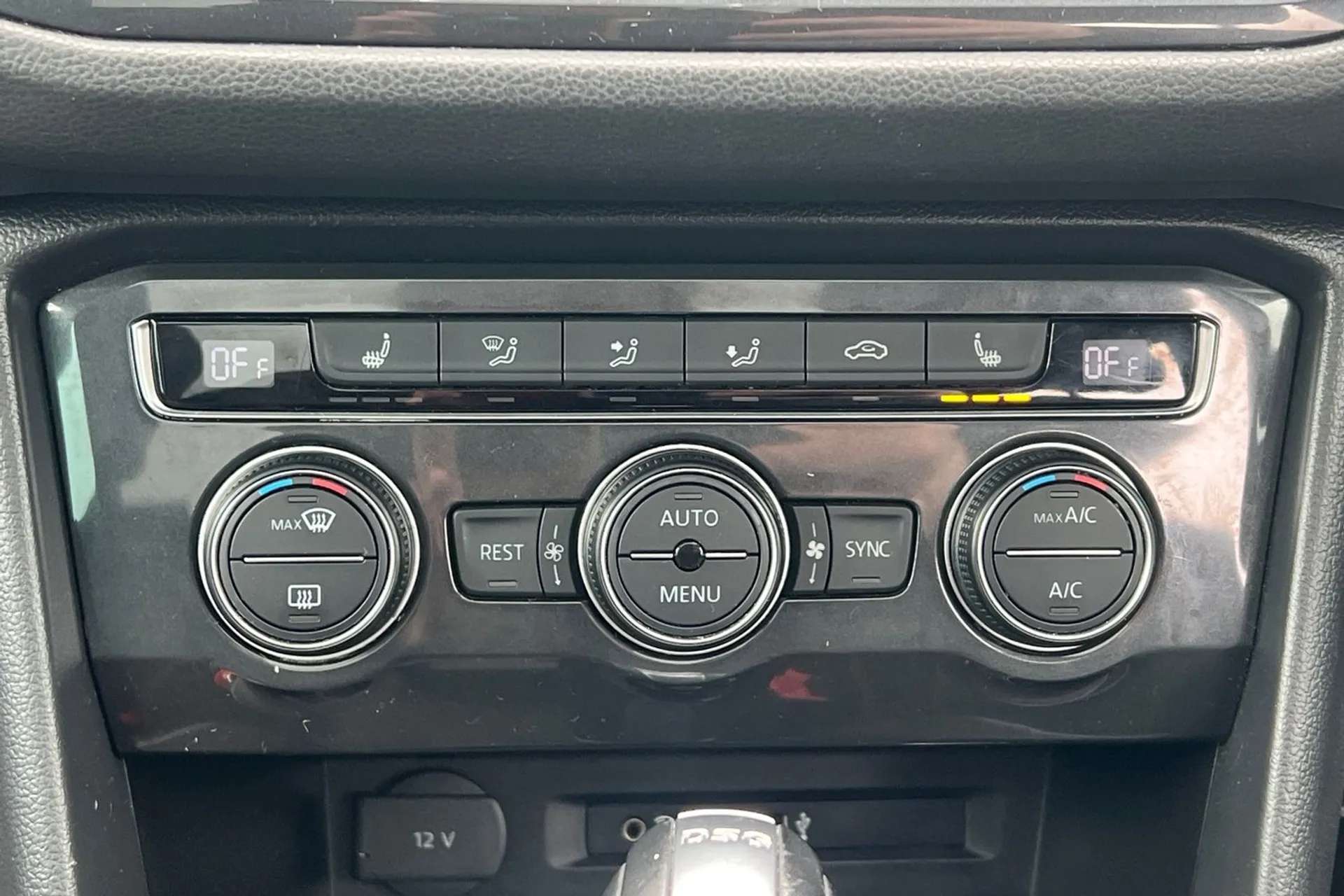 2017 VOLKSWAGEN TIGUAN 2017 VOLKSWAGEN TIGUAN