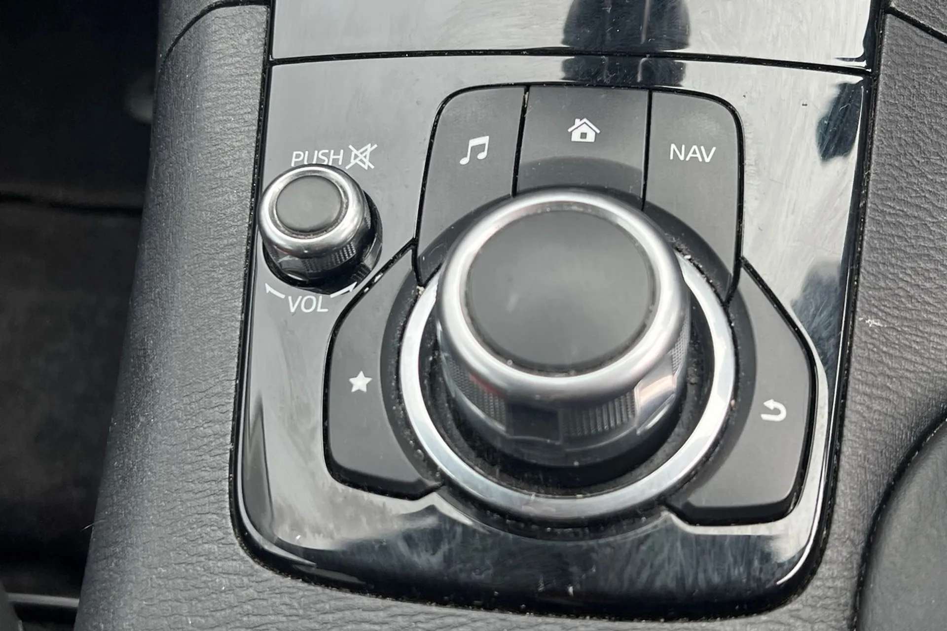 2016 MAZDA MAZDA3 2016 MAZDA MAZDA3