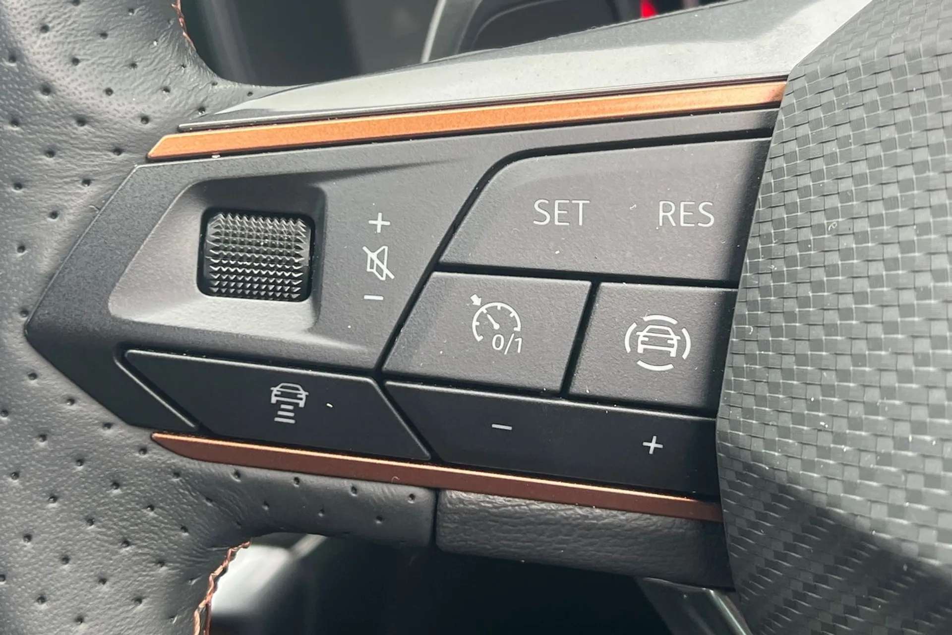 2023 CUPRA FORMENTOR 2023 CUPRA FORMENTOR
