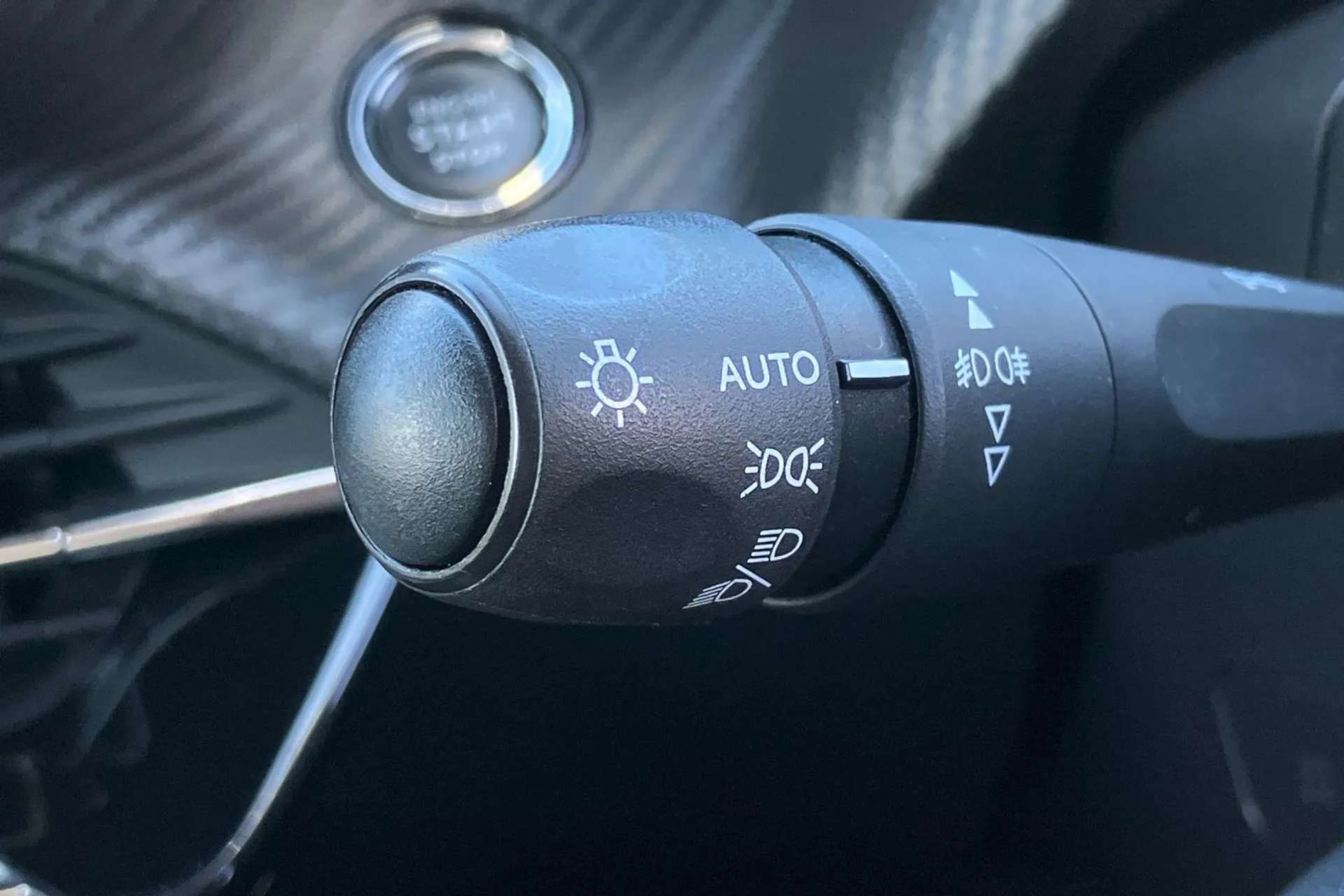 2021 PEUGEOT 2008 2021 PEUGEOT 2008