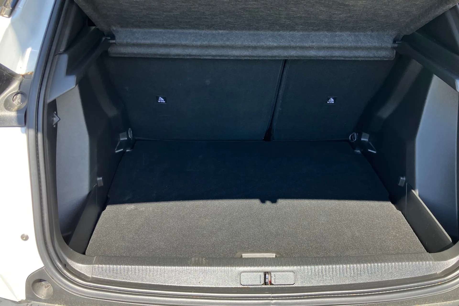 2021 PEUGEOT 2008 2021 PEUGEOT 2008