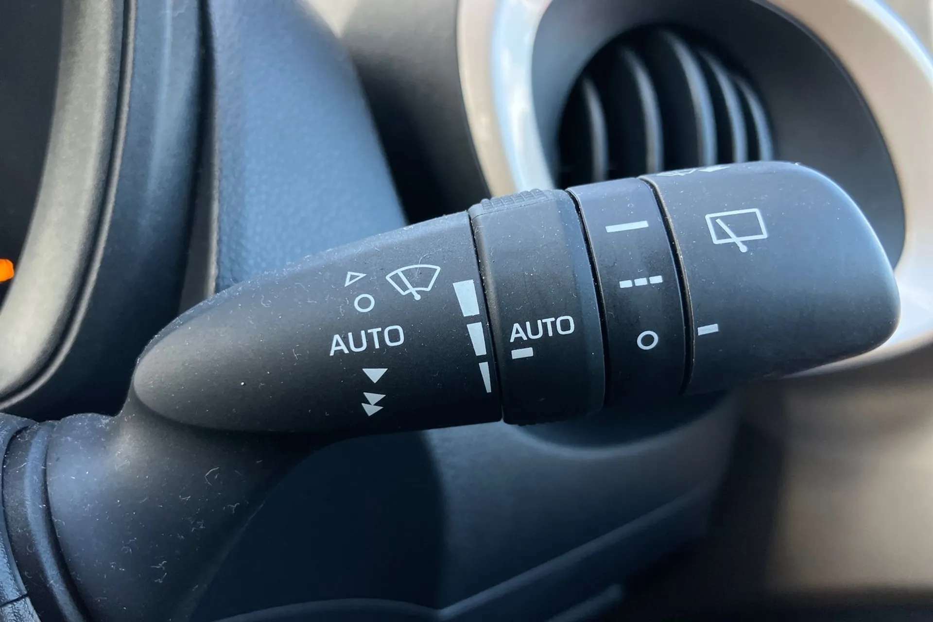 2023 TOYOTA AYGO X 2023 TOYOTA AYGO X
